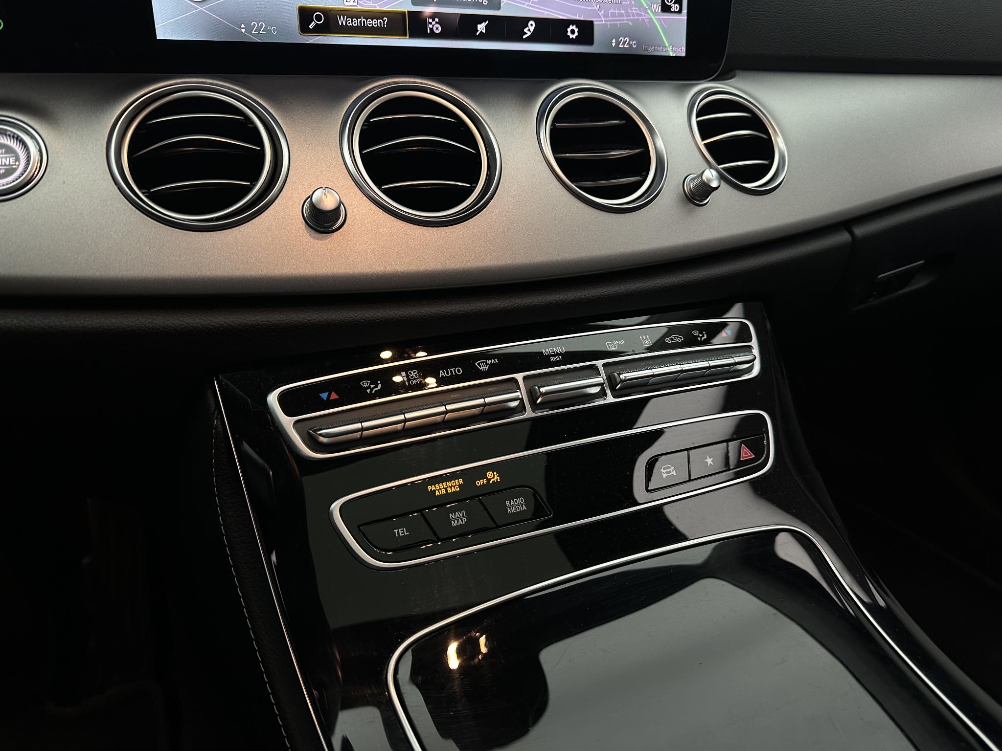 Foto van Mercedes-Benz E 300 E