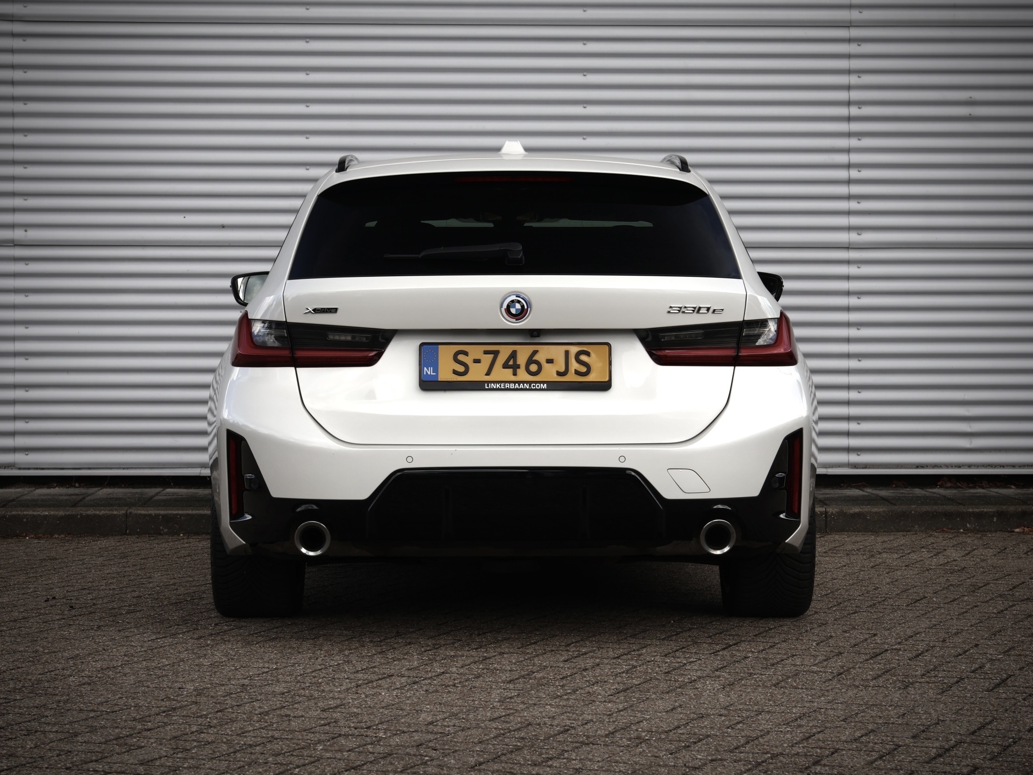 Foto van BMW 330e xDrive