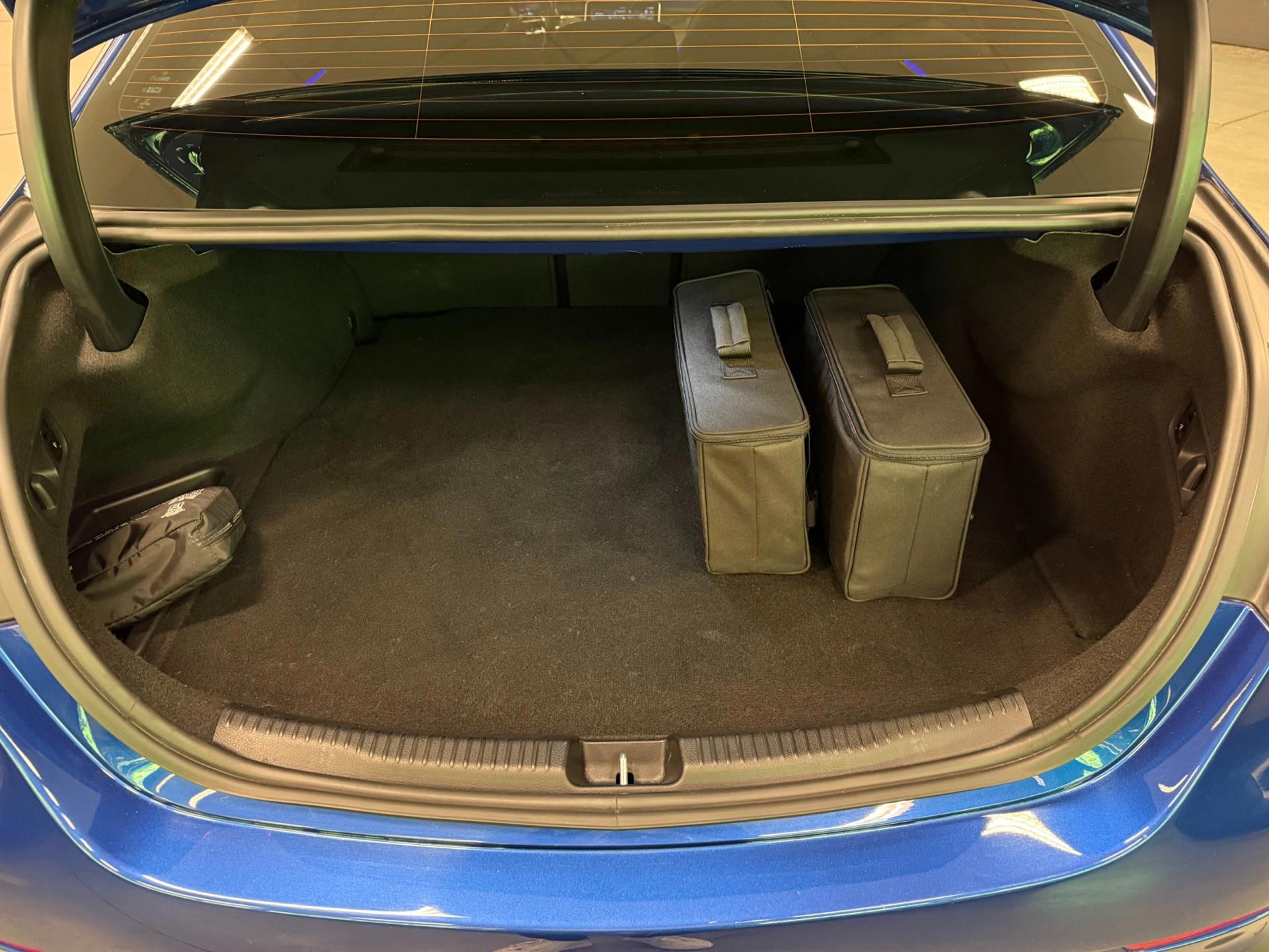Foto van Mercedes-Benz C 300 E