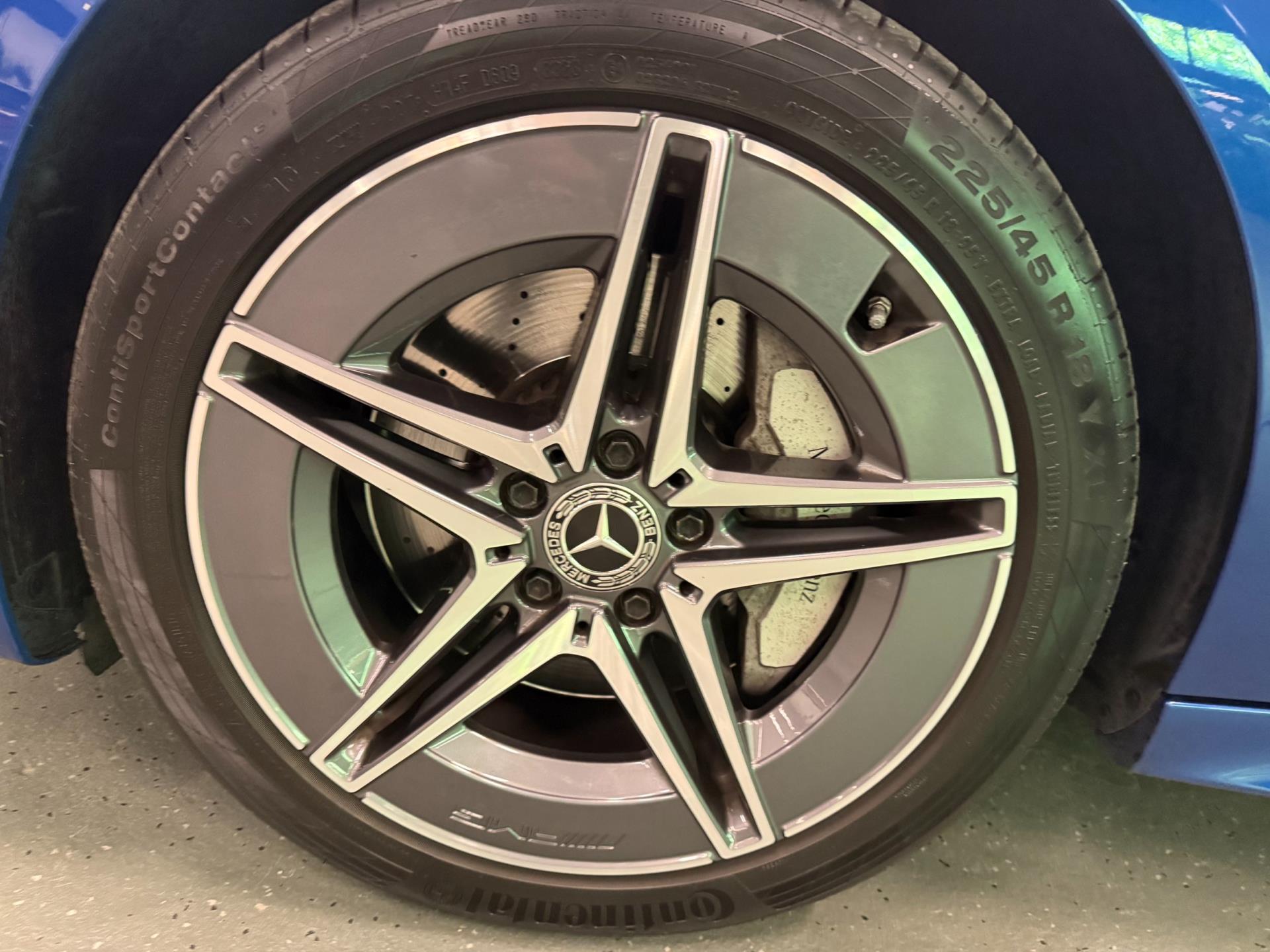 Foto van Mercedes-Benz C 300 E