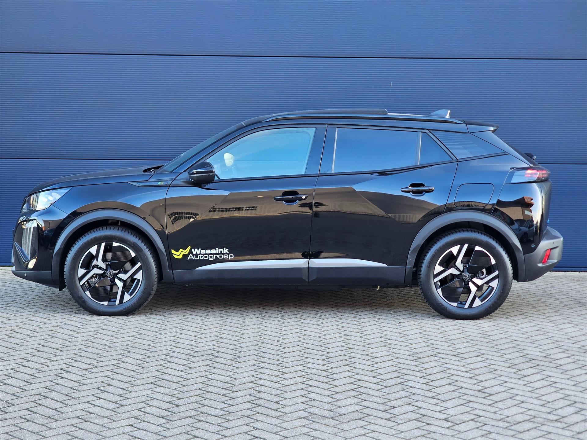 Foto van Peugeot E-2008