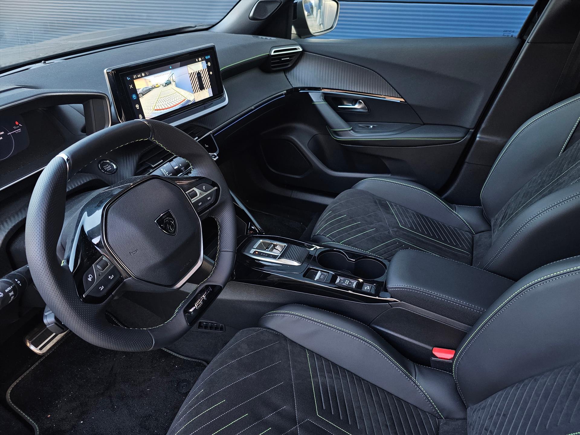 Foto van Peugeot E-2008