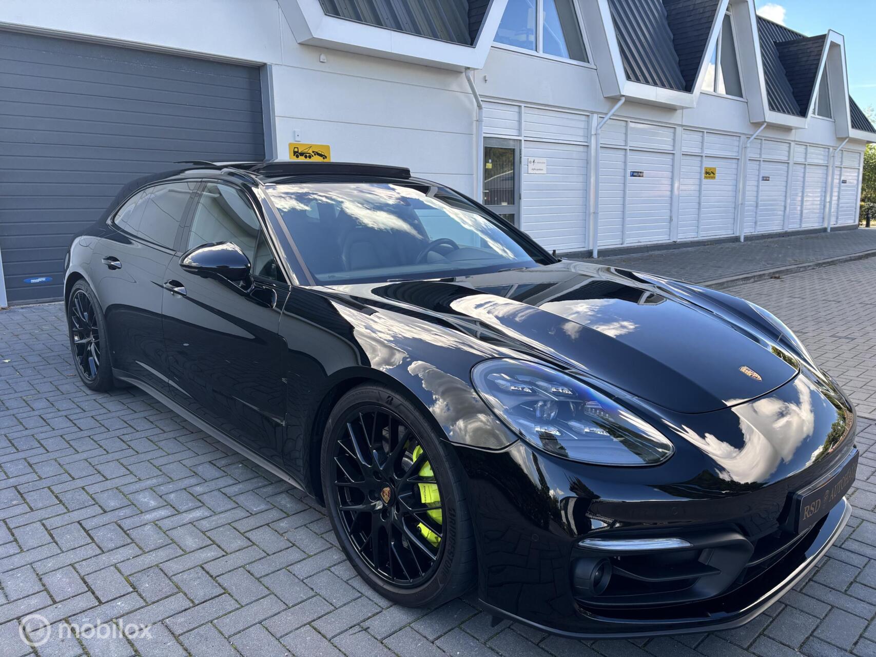 Foto van Porsche Panamera Sport Turismo