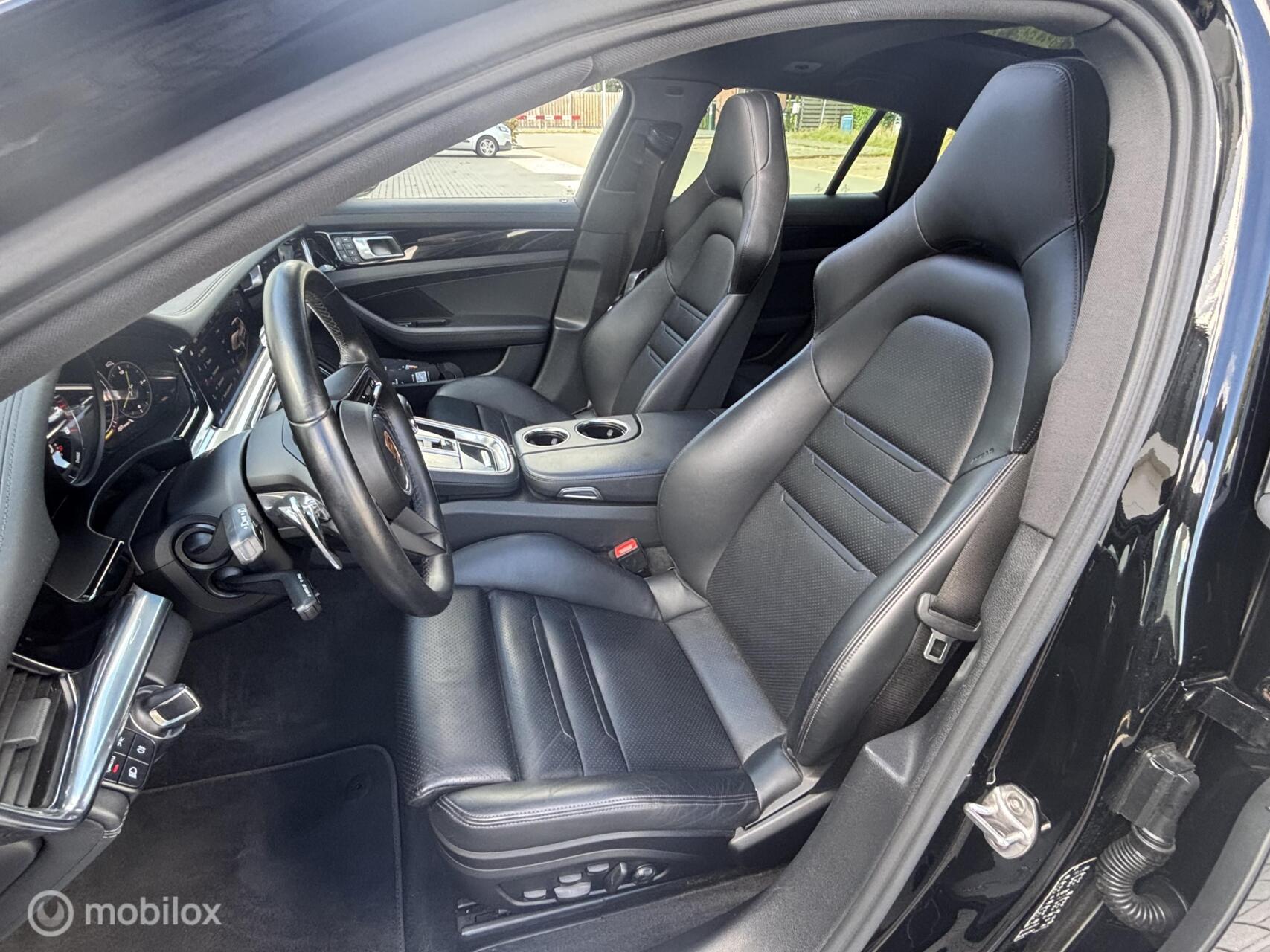 Foto van Porsche Panamera Sport Turismo