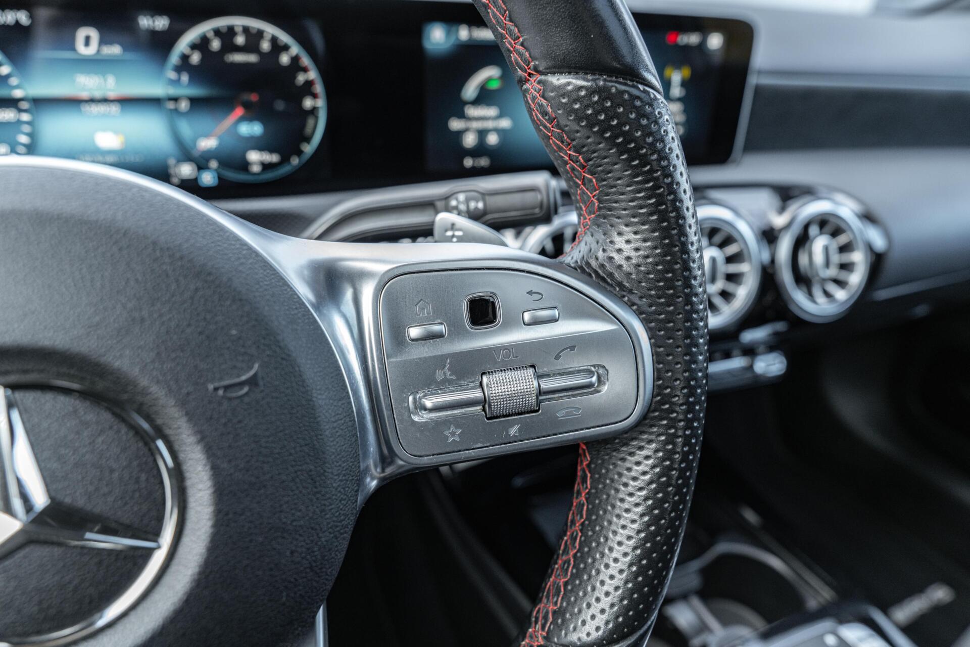 Foto van Mercedes-Benz A 250 E
