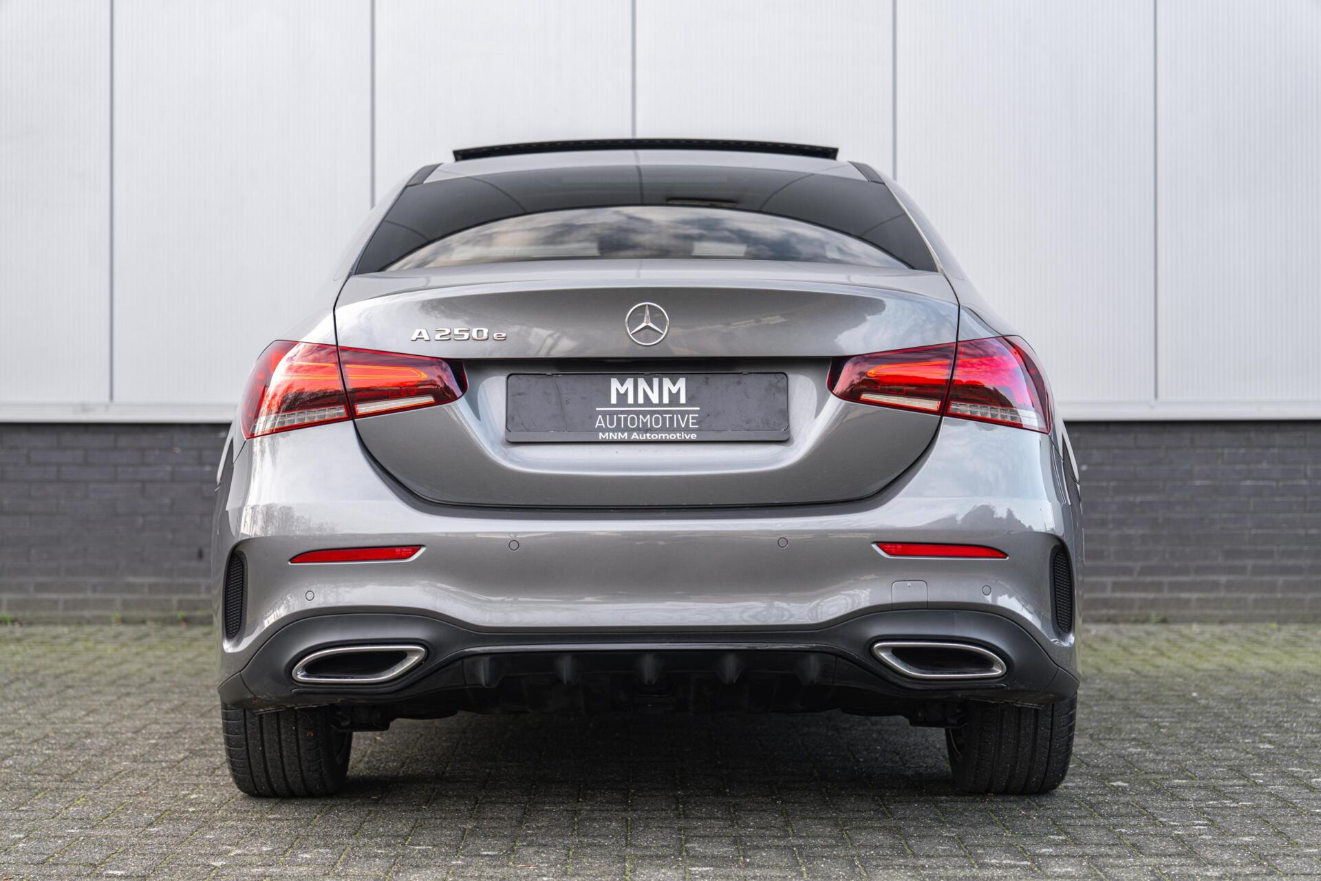 Foto van Mercedes-Benz A 250 E