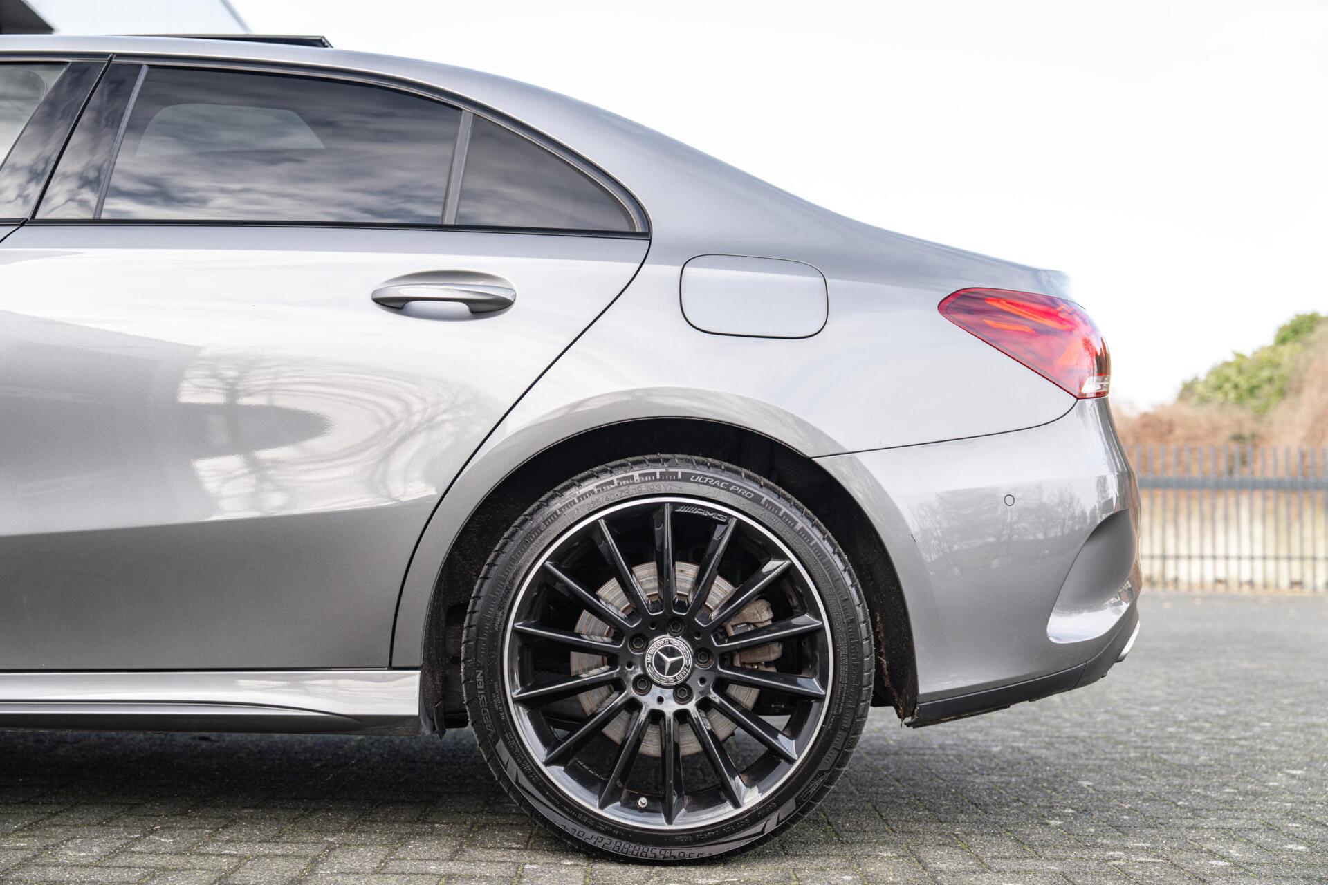 Foto van Mercedes-Benz A 250 E