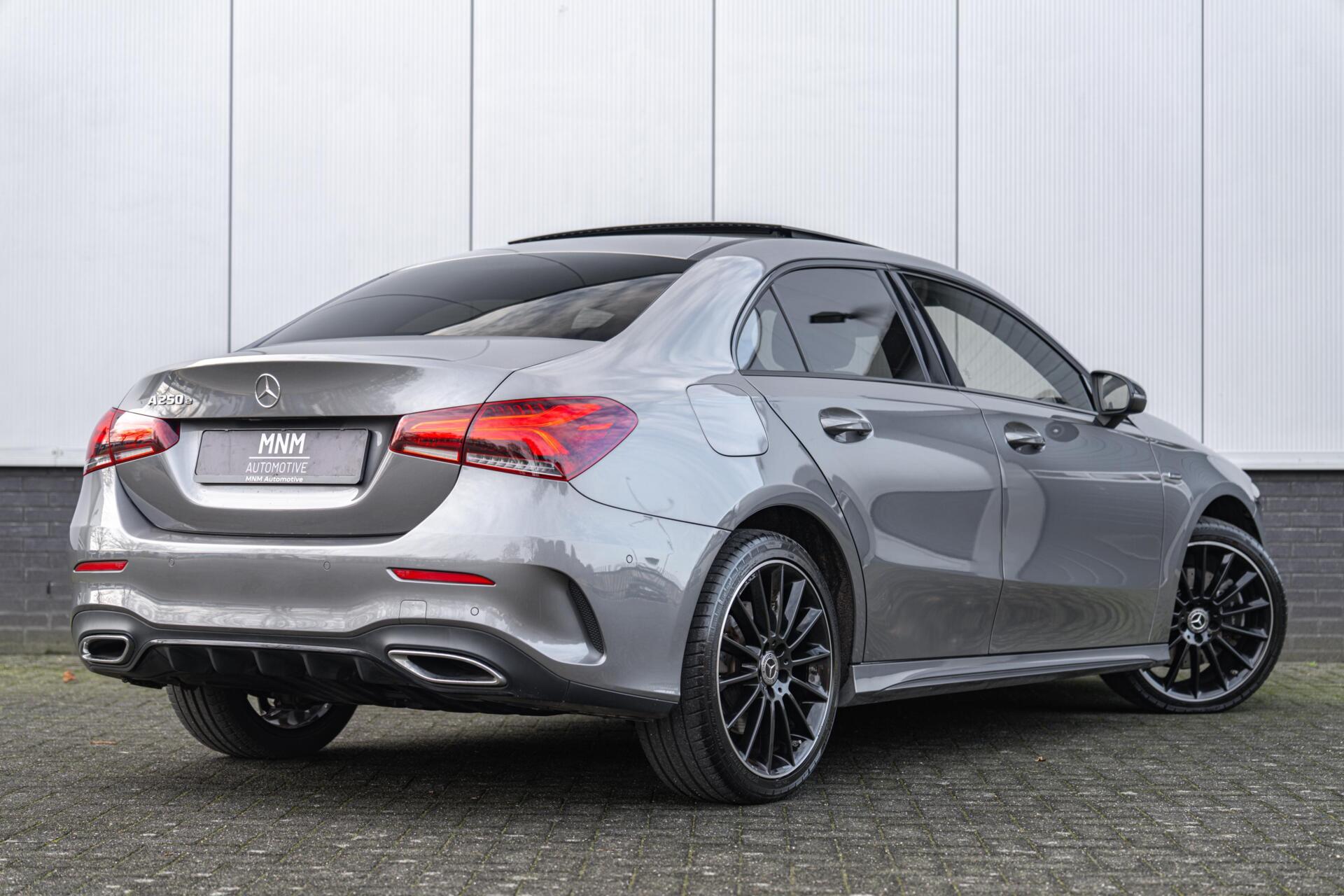 Foto van Mercedes-Benz A 250 E