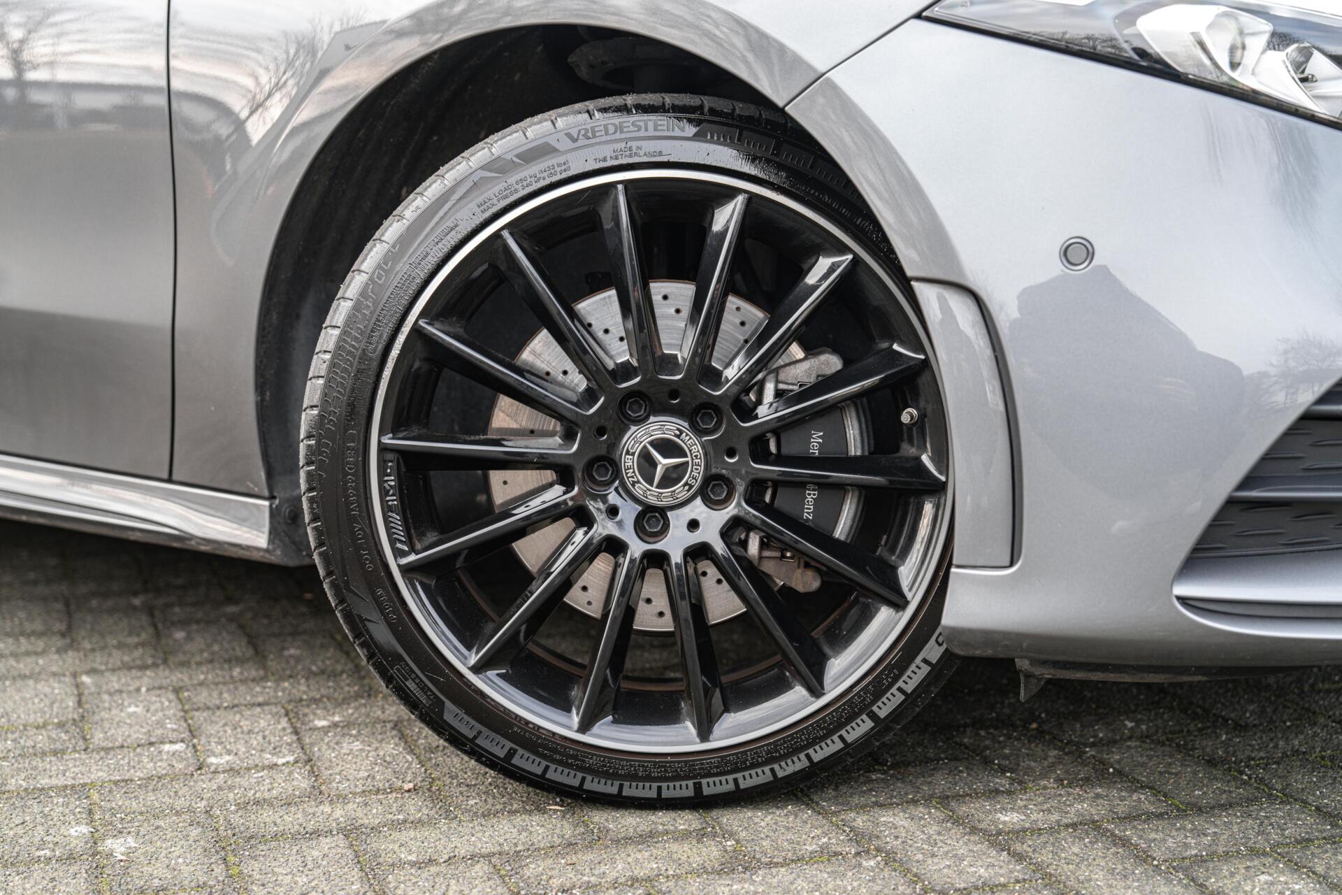 Foto van Mercedes-Benz A 250 E