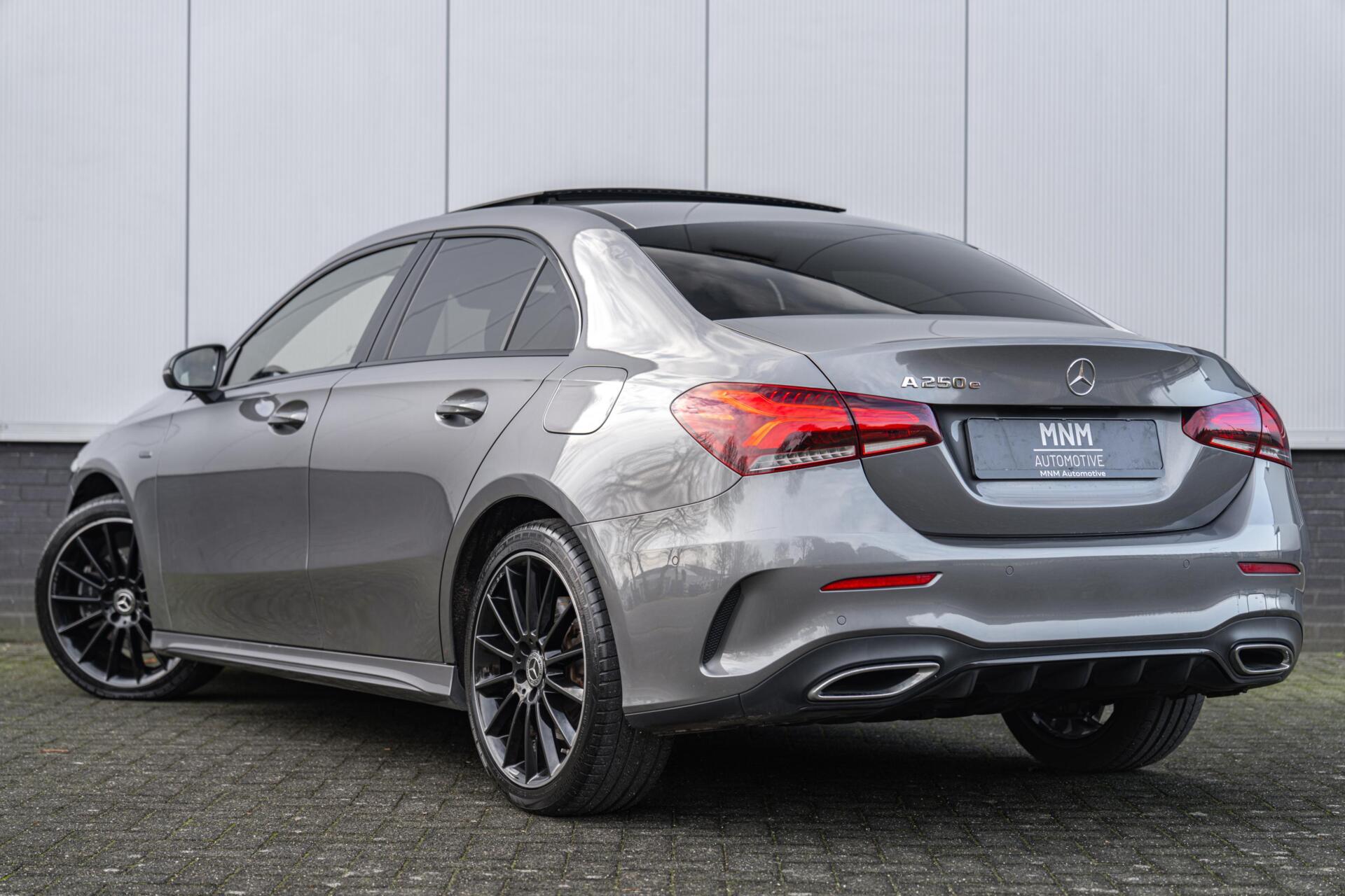 Foto van Mercedes-Benz A 250 E