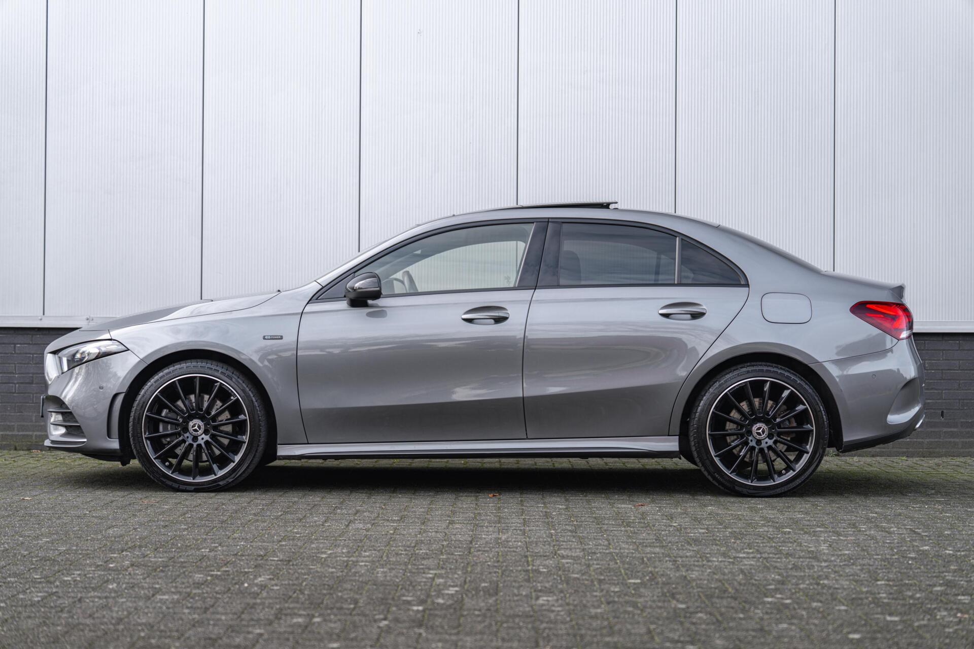 Foto van Mercedes-Benz A 250 E
