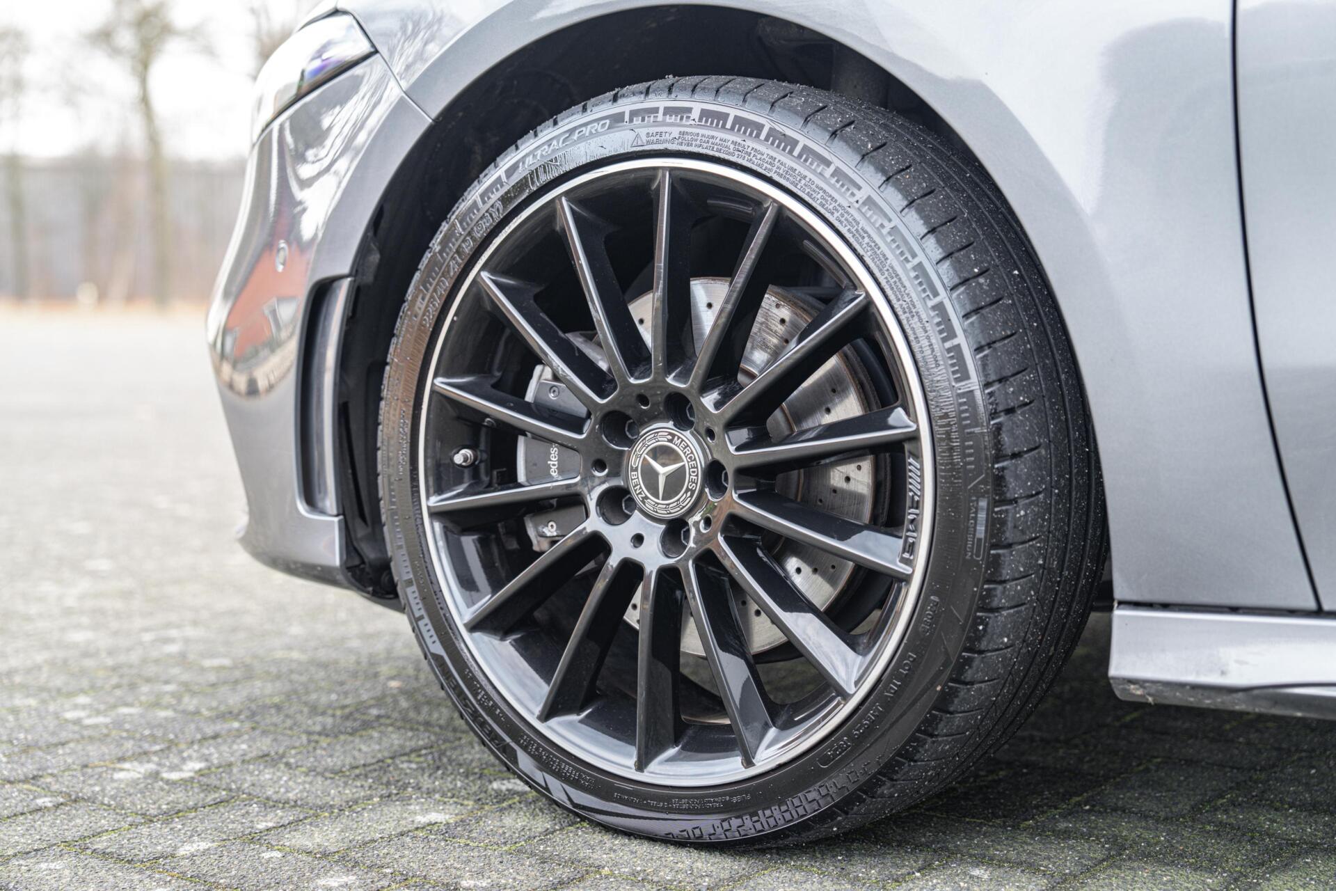 Foto van Mercedes-Benz A 250 E