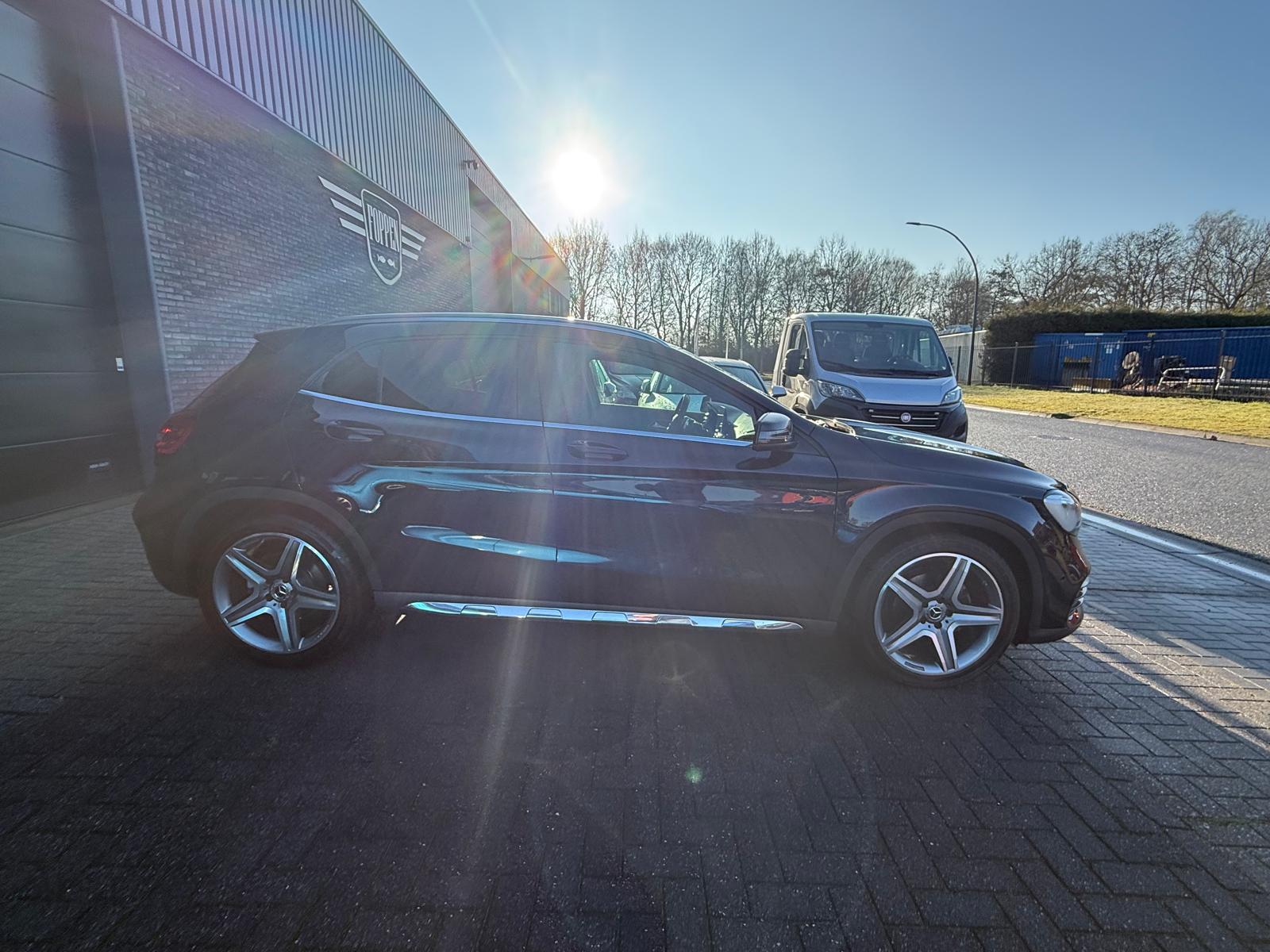 Foto van Mercedes-Benz Gla