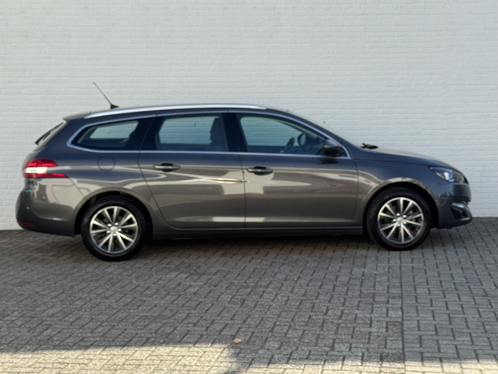 Foto van Peugeot 308 SW