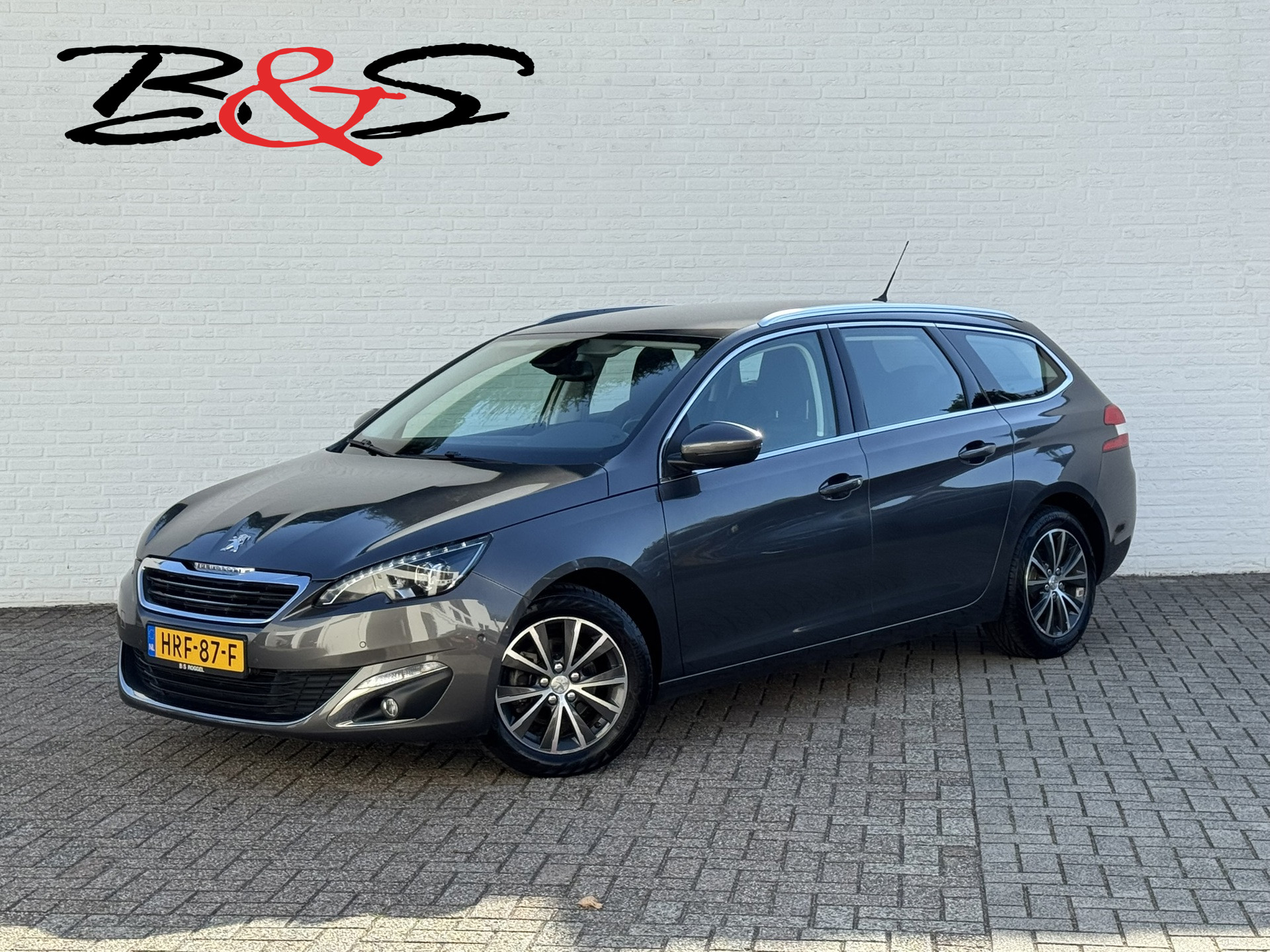 Peugeot 308 SW 1.2 PureTech Allure Leder/alcantara Led koplampen Camera Cruise Navigatie 2017 - voorkant