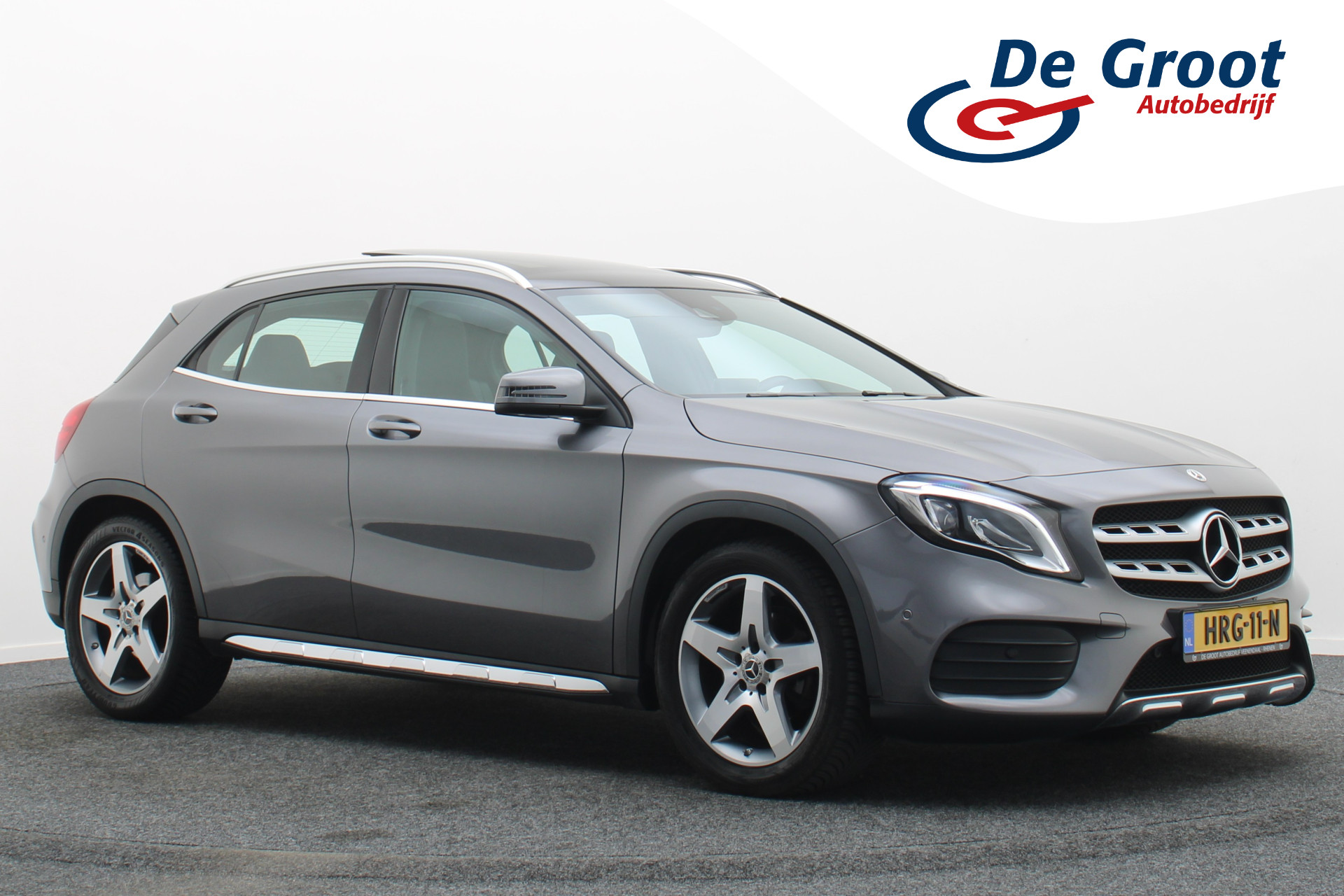 Mercedes-Benz Gla 200 Premium Plus AMG 2020 - voorkant