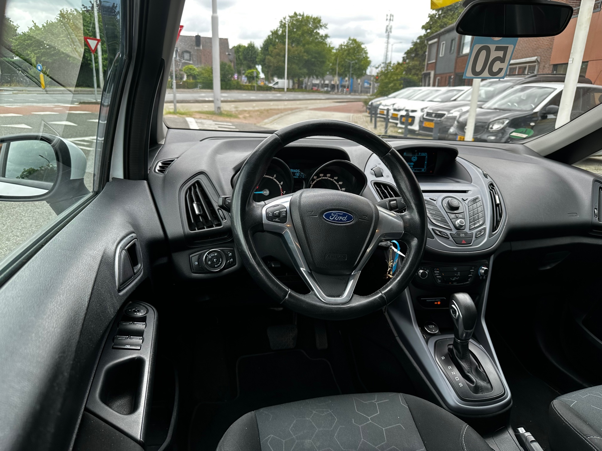 Foto van Ford B-max