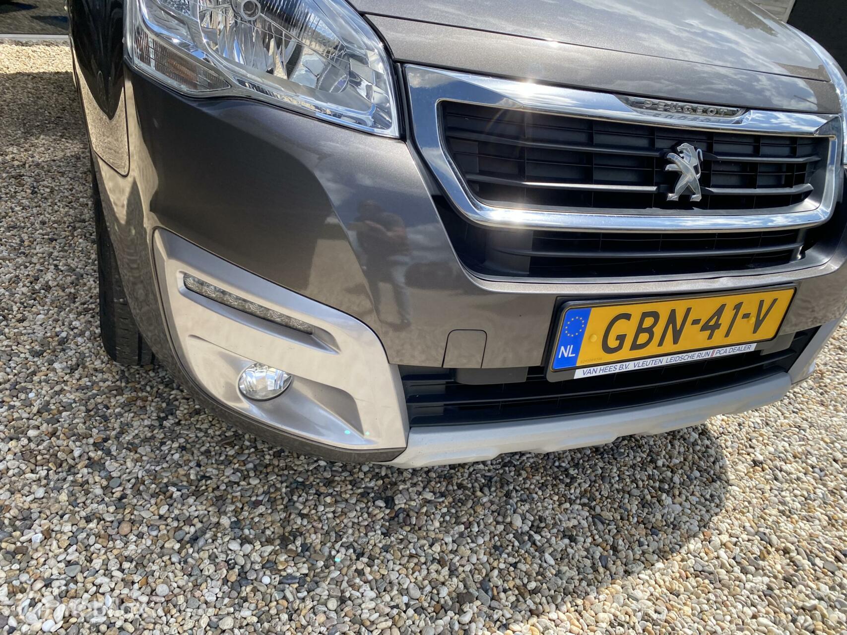 Foto van Peugeot Partner Tepee