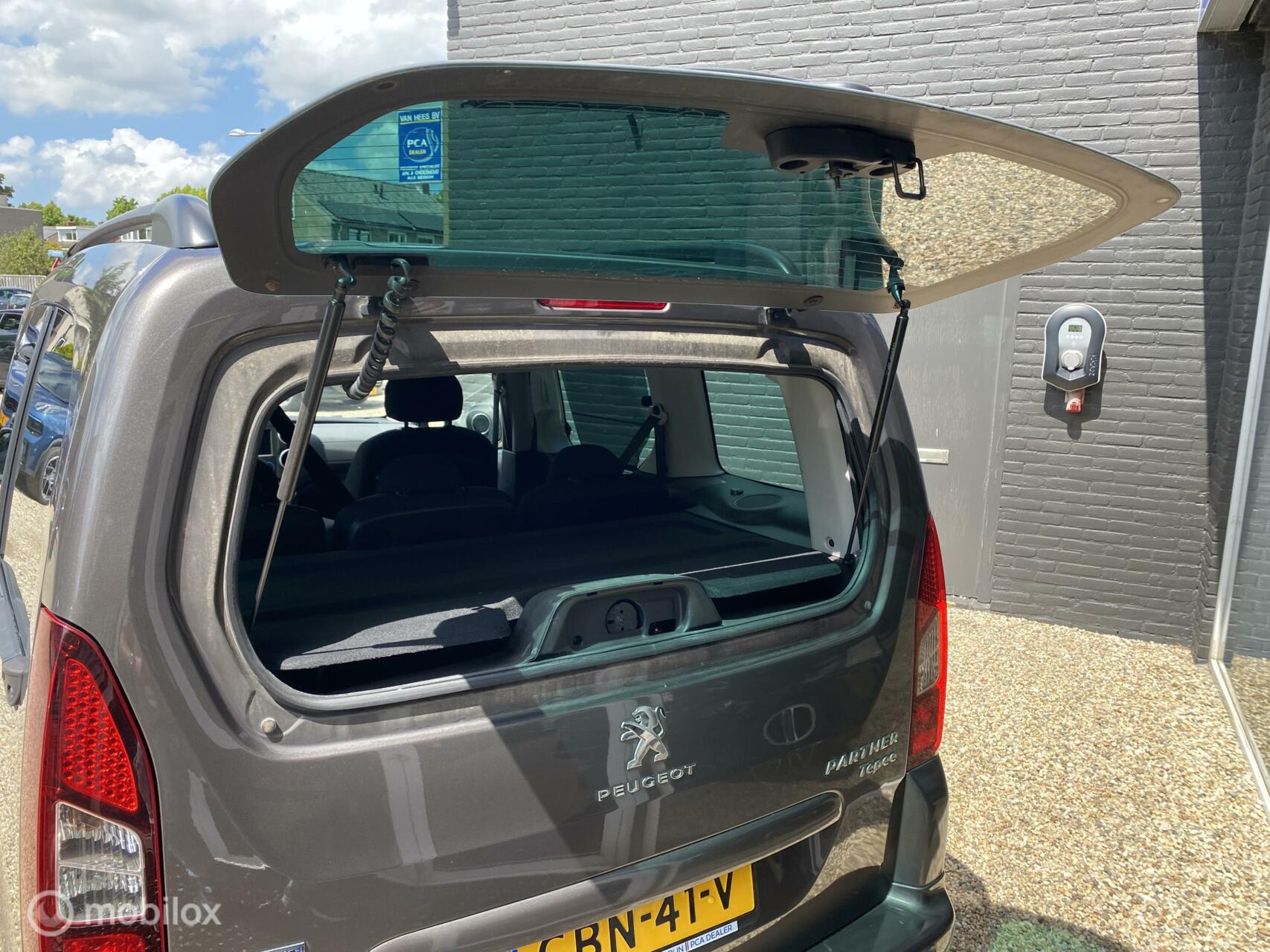 Foto van Peugeot Partner Tepee