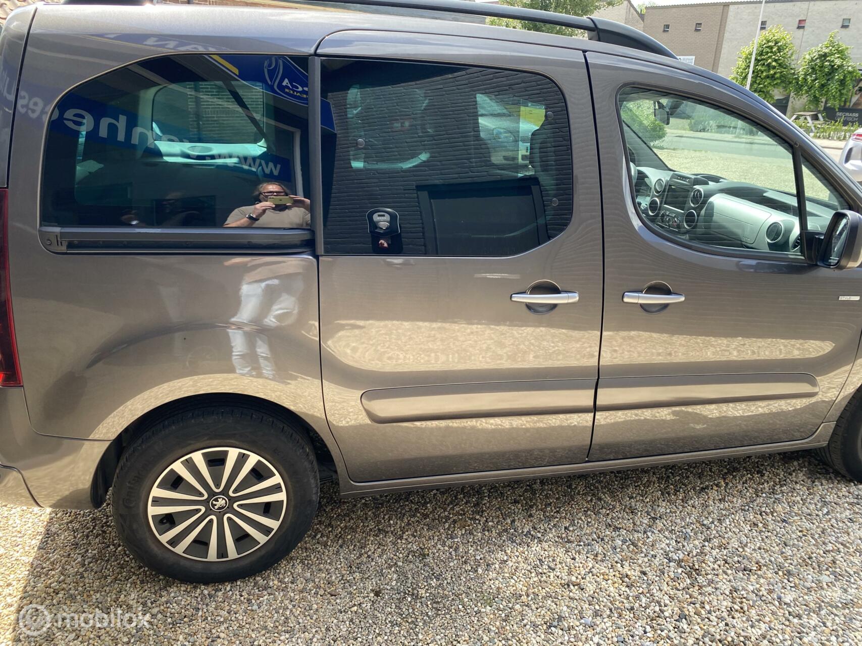 Foto van Peugeot Partner Tepee