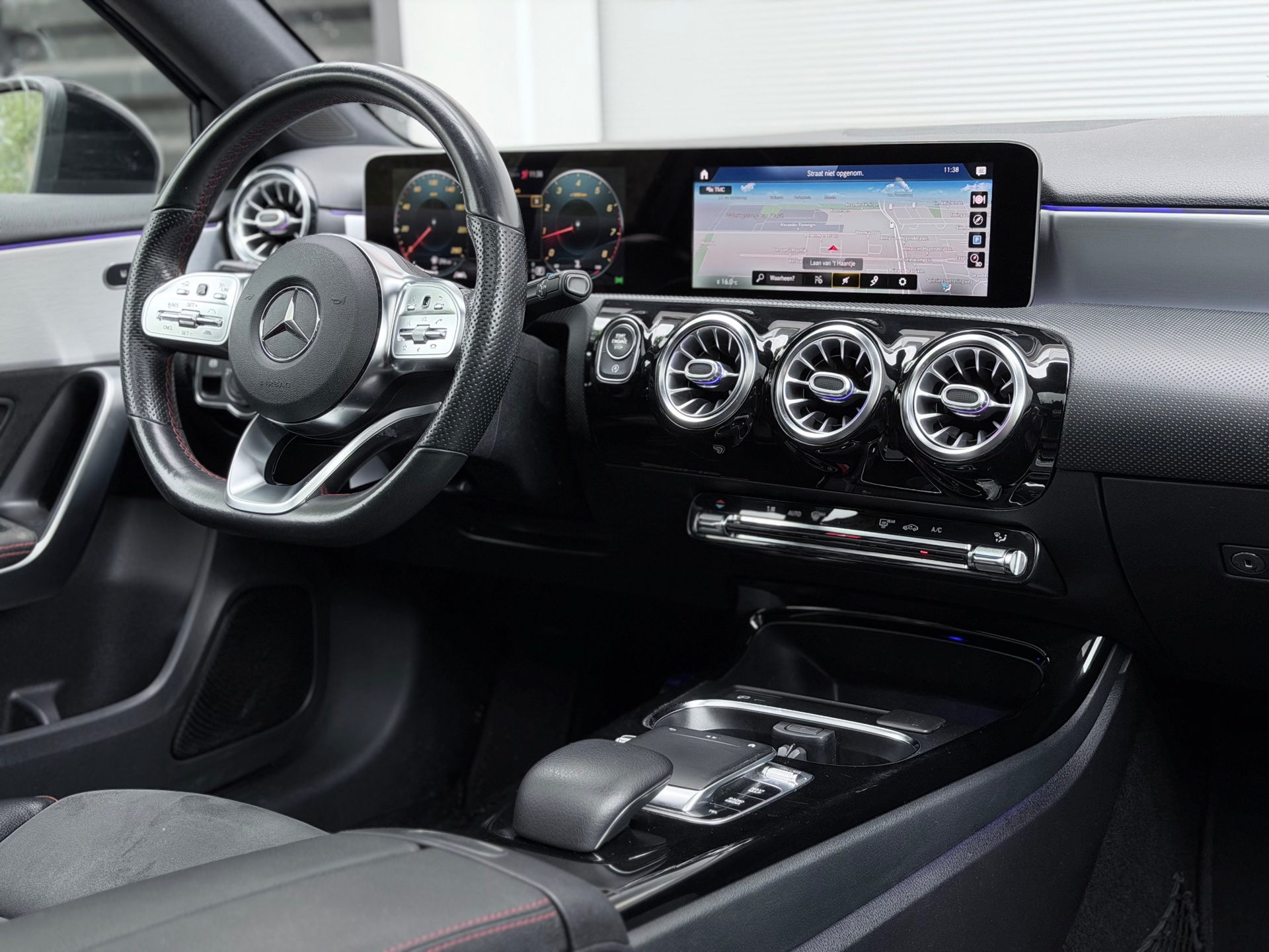 Foto van Mercedes-Benz A 200
