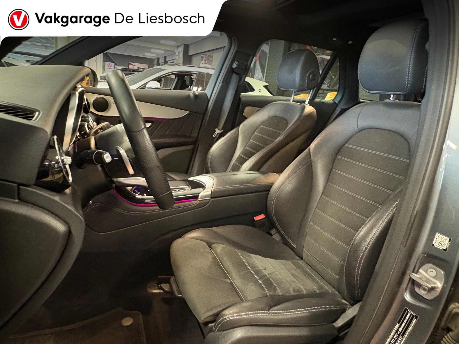 Foto van Mercedes-Benz GLC 300 E 4Matic
