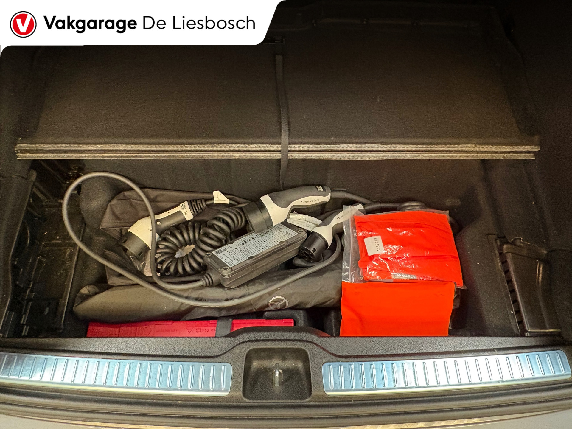 Foto van Mercedes-Benz GLC 300 E 4Matic