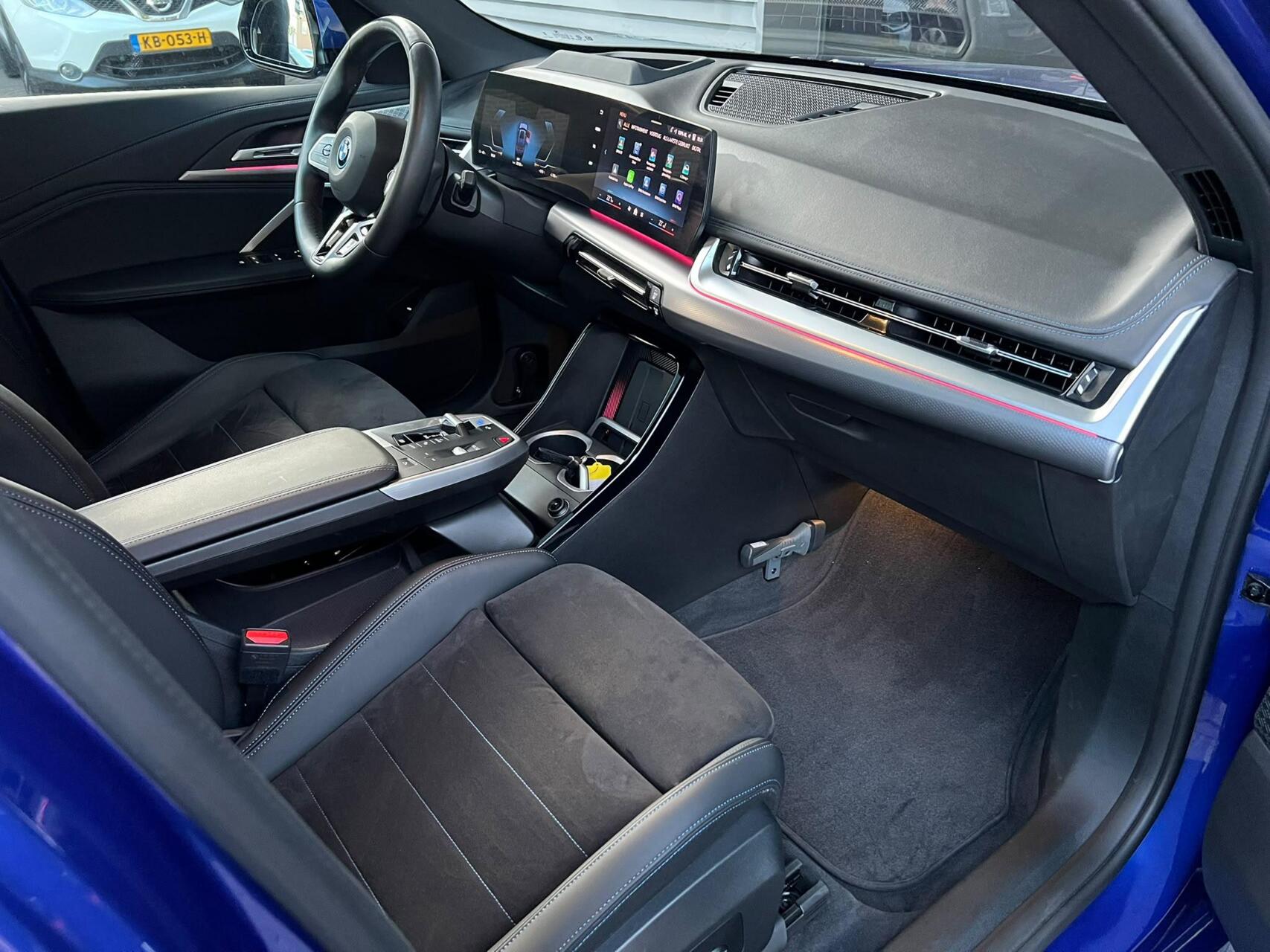 Foto van BMW Ix1