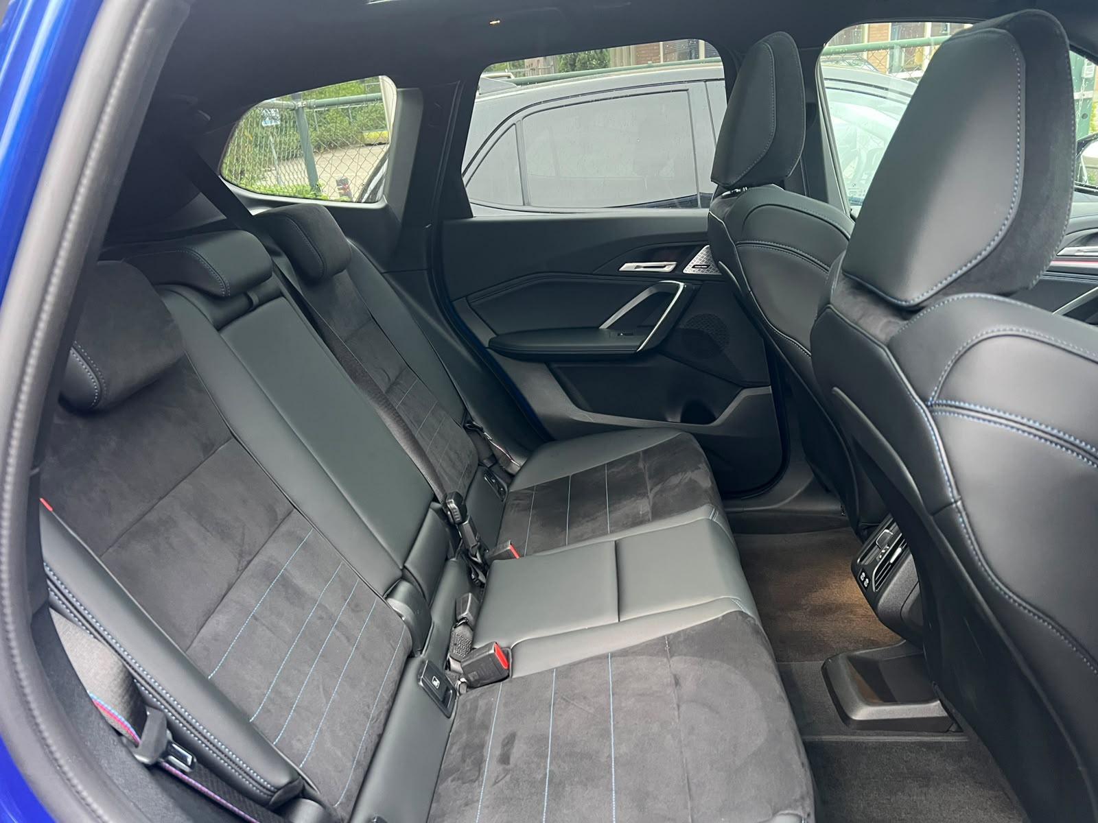 Foto van BMW Ix1