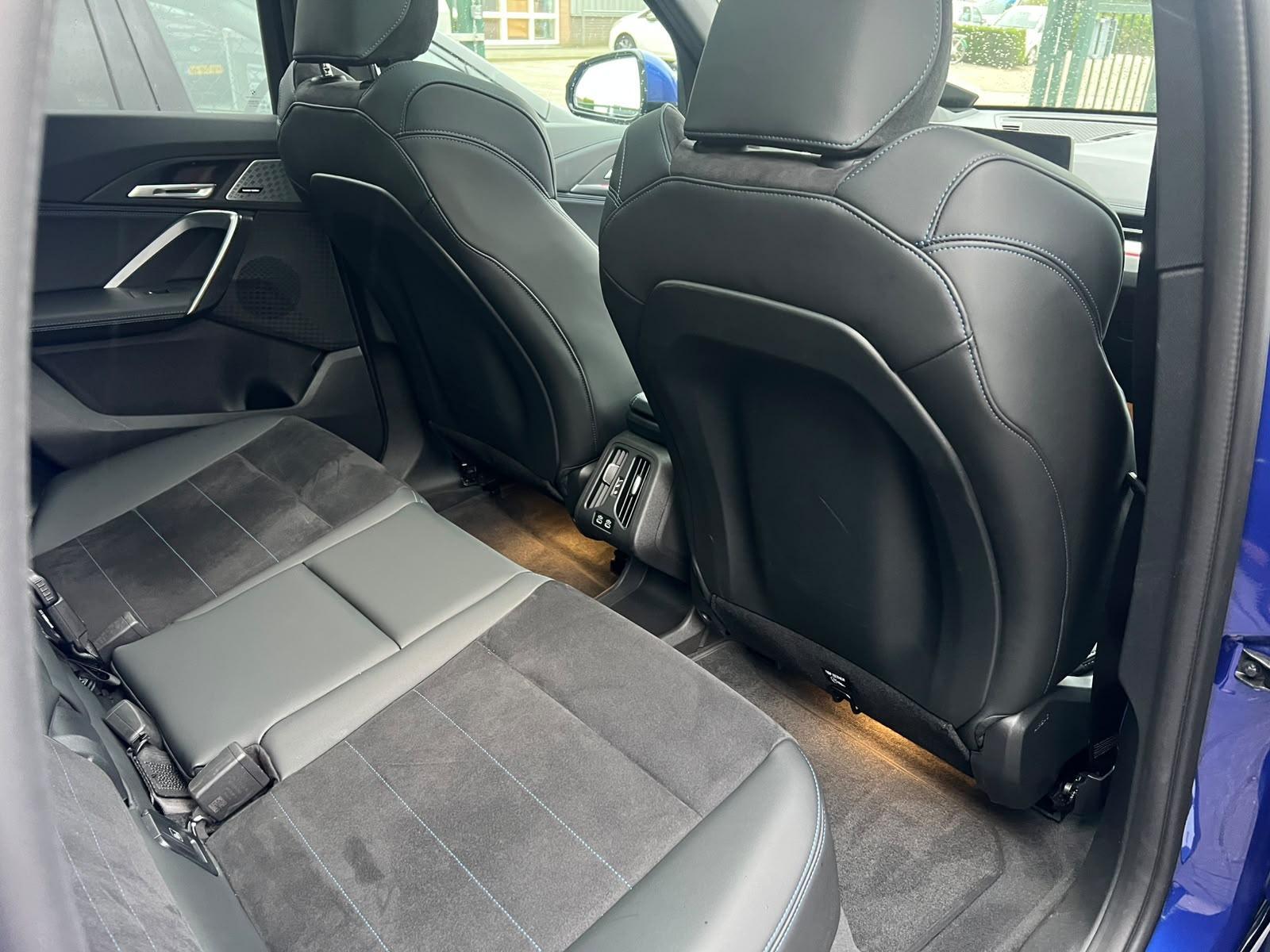 Foto van BMW Ix1