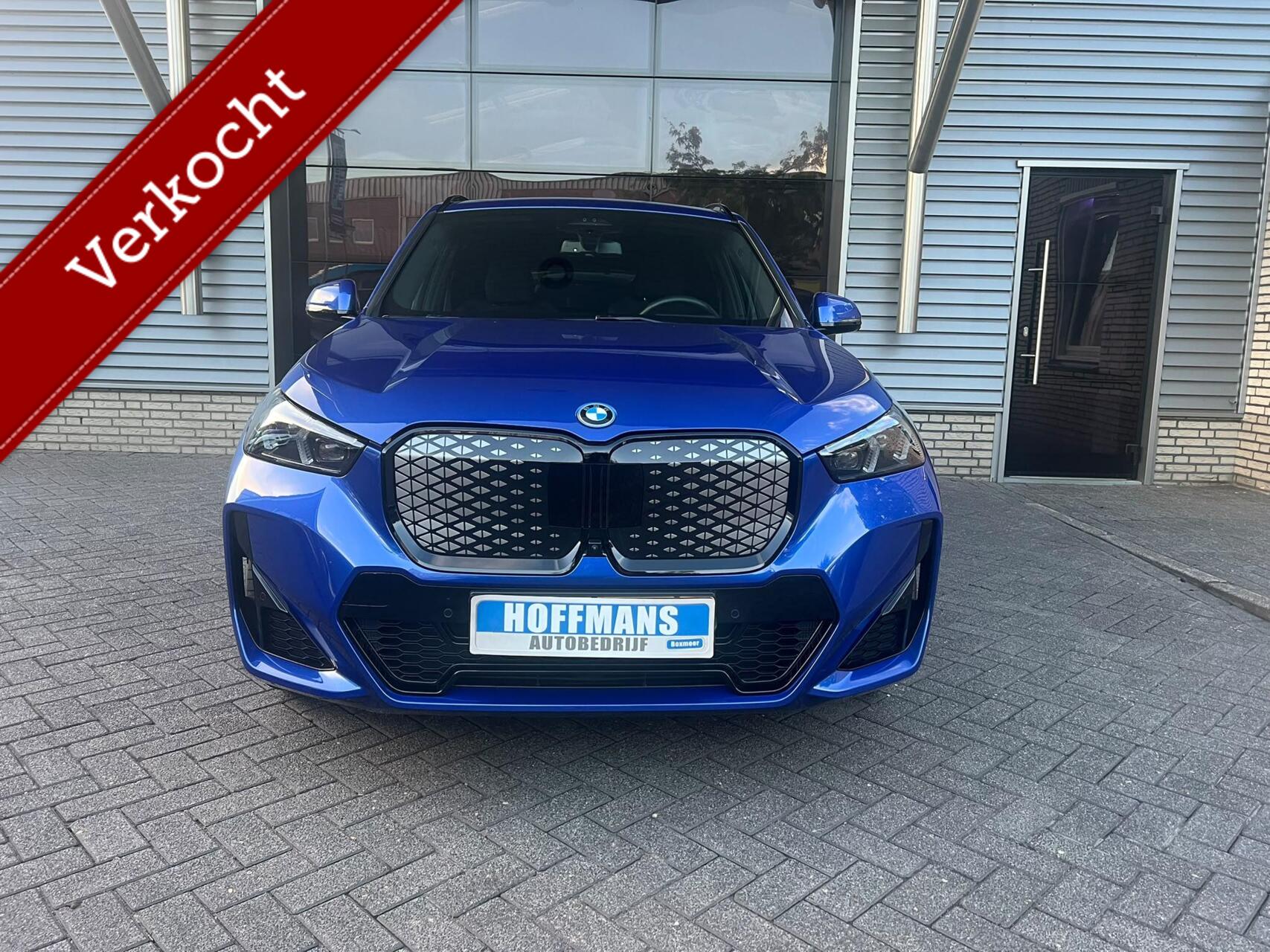 Foto van BMW Ix1