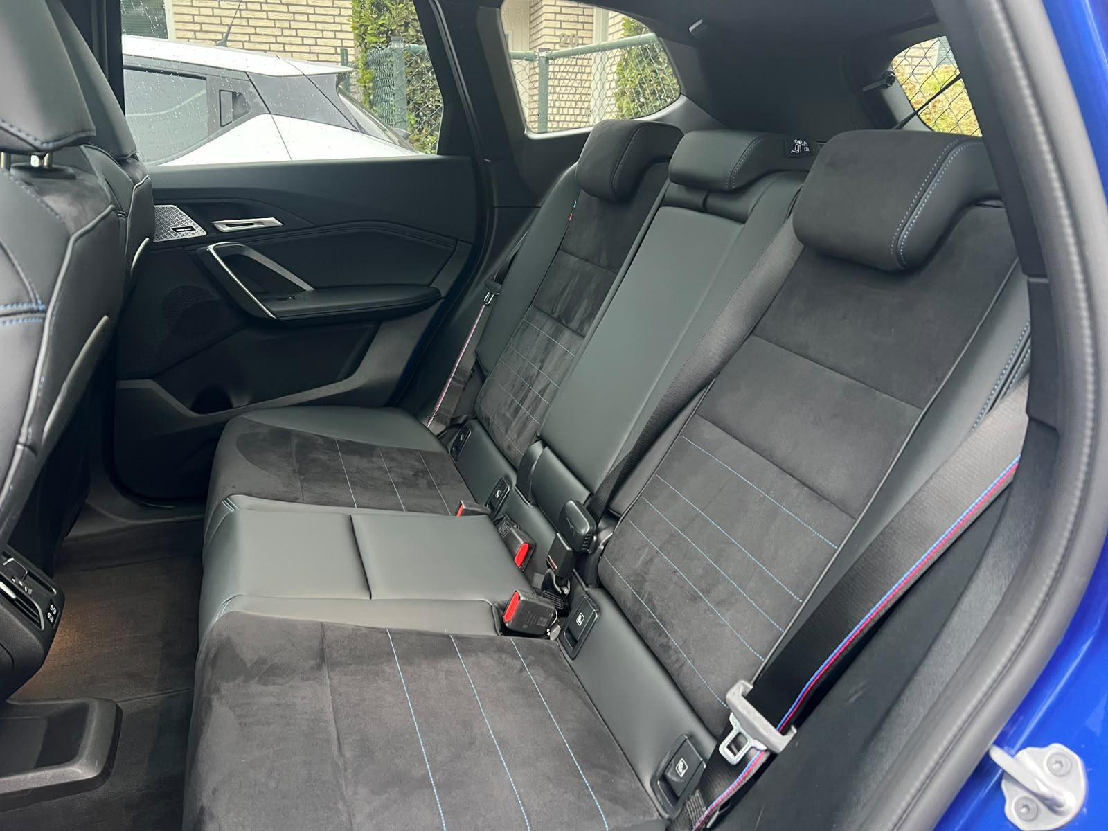 Foto van BMW Ix1
