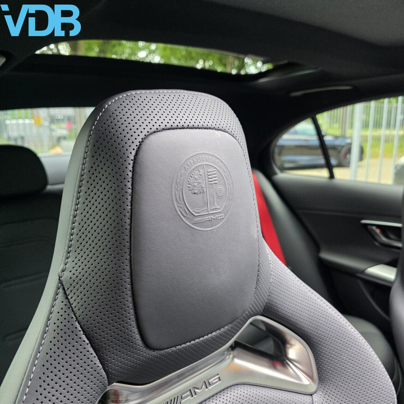 Foto van Mercedes-Benz AMG E 53 Hybrid