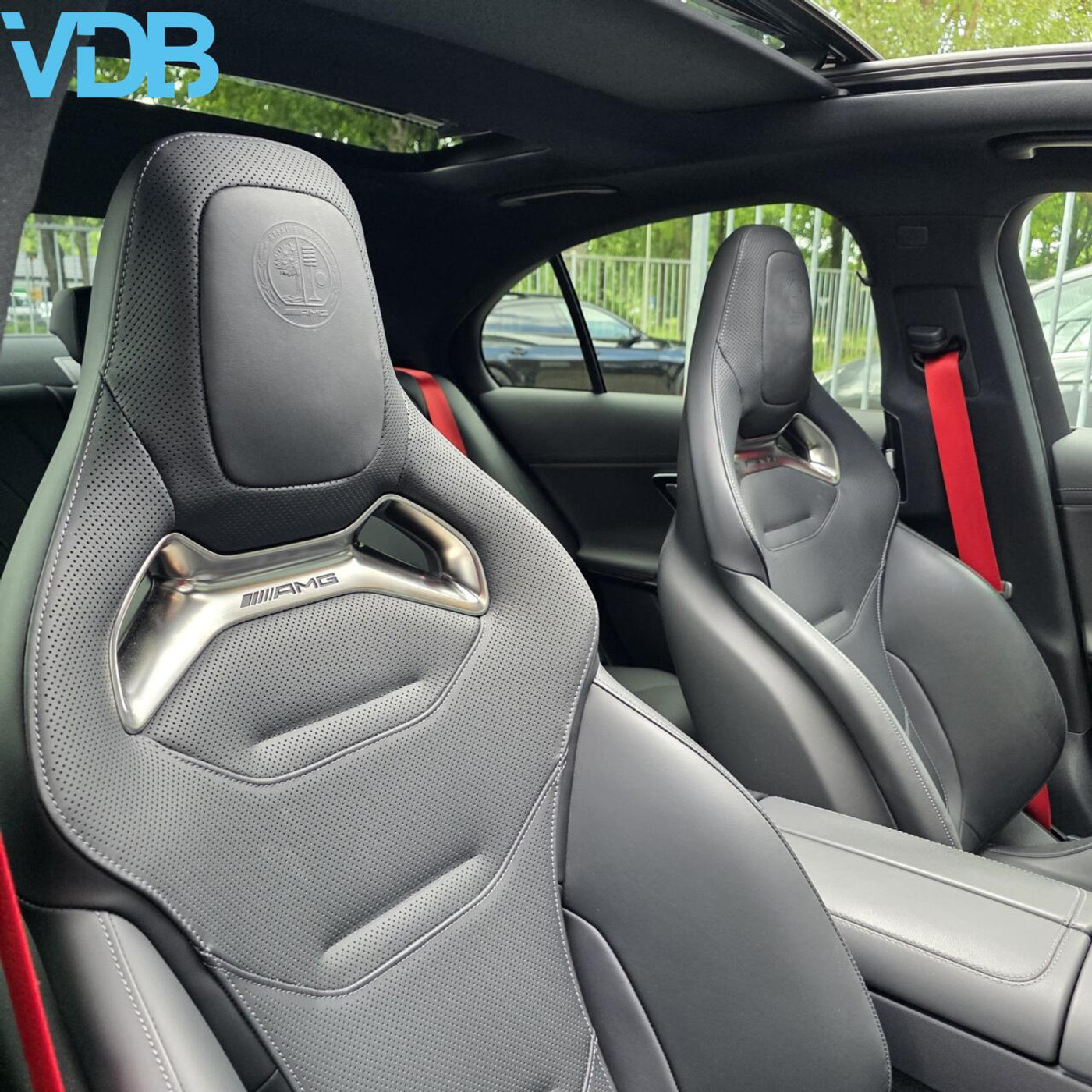 Foto van Mercedes-Benz AMG E 53 Hybrid