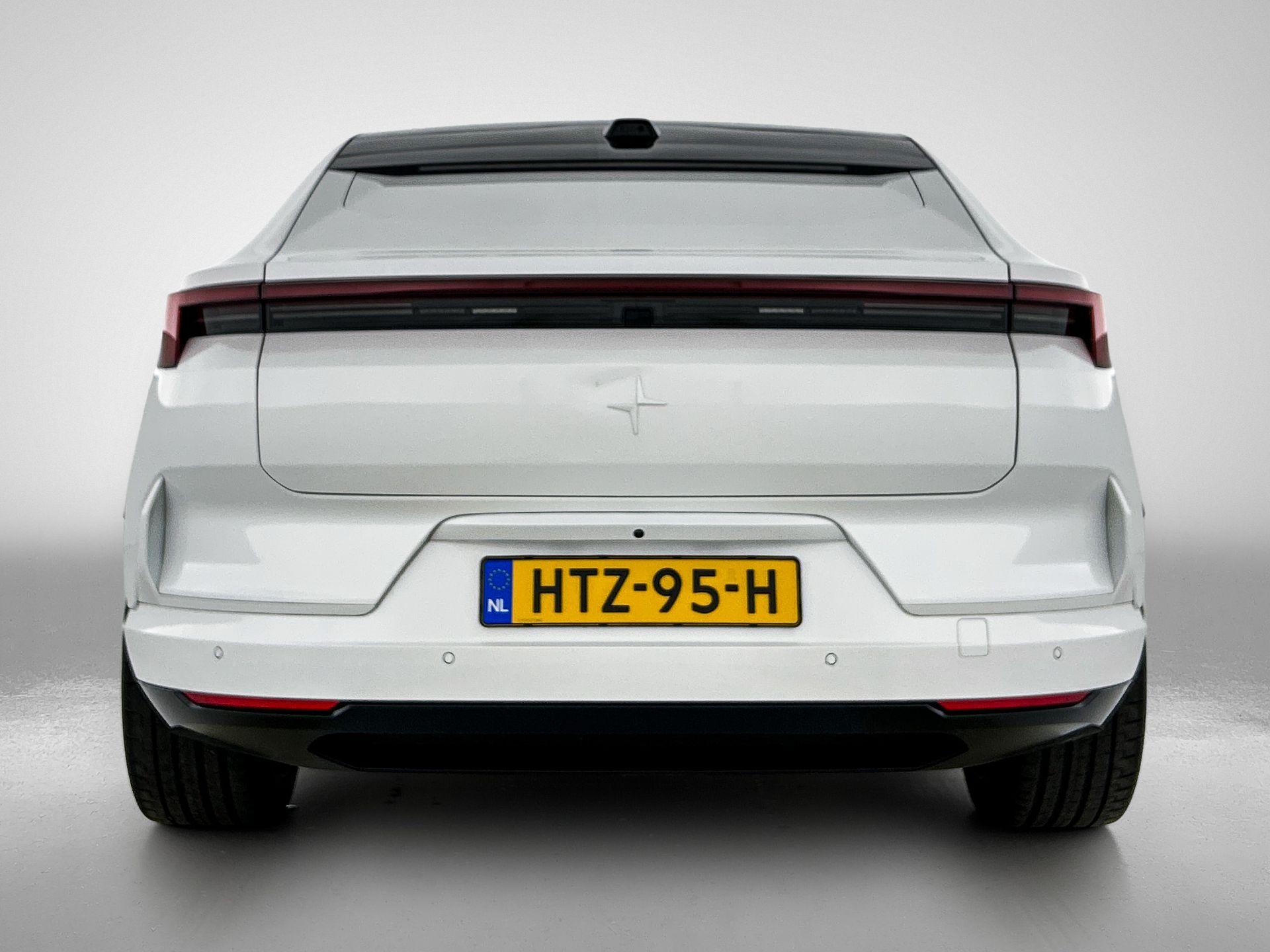 Foto van Polestar 4