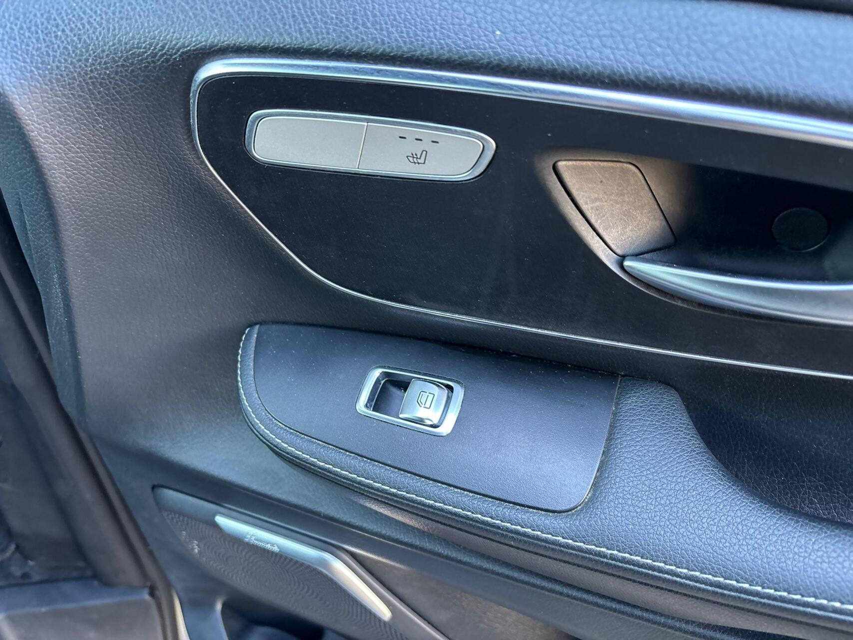 Foto van Mercedes-Benz V-klasse