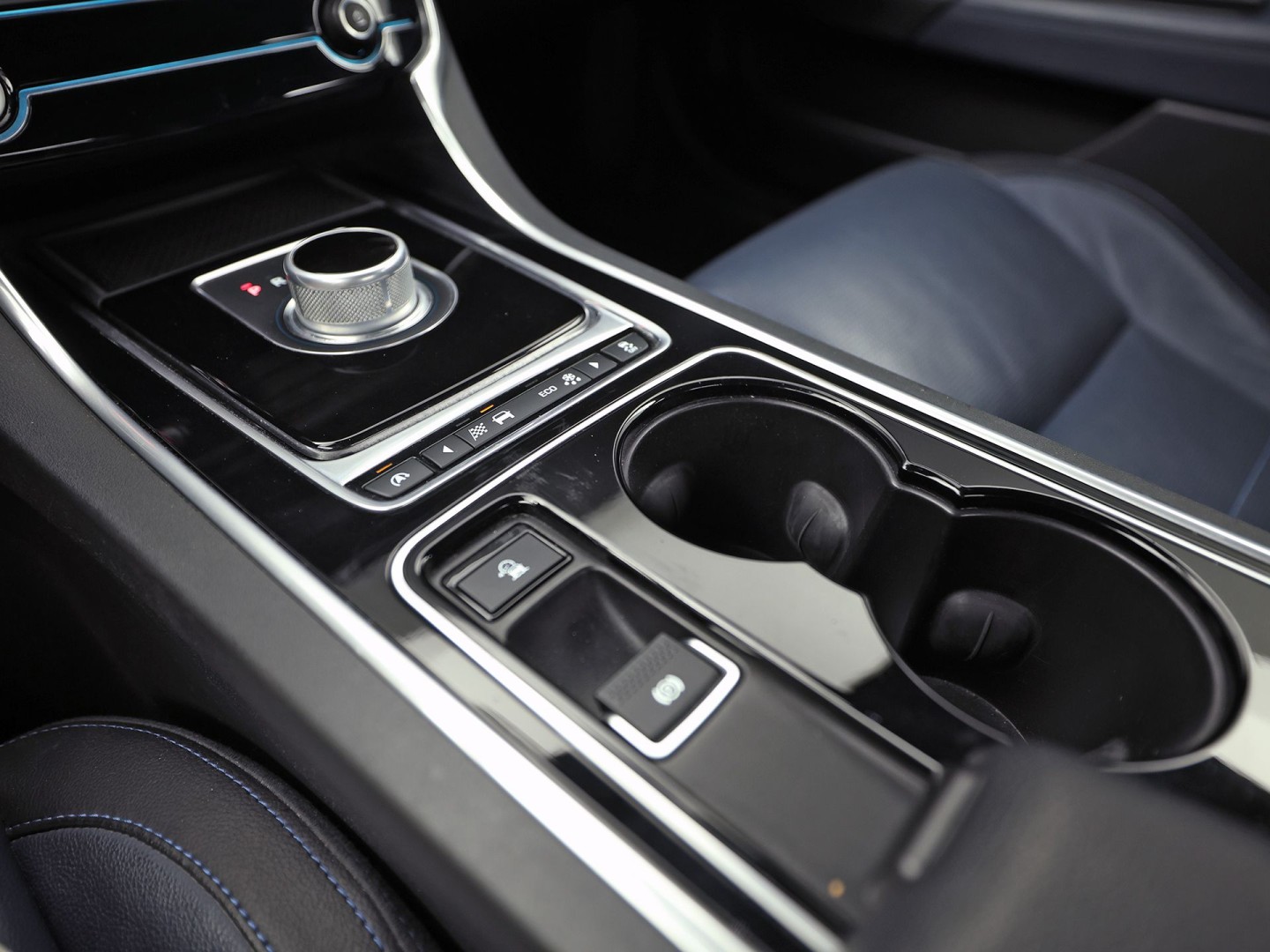 Foto van Jaguar Jaguar Xe