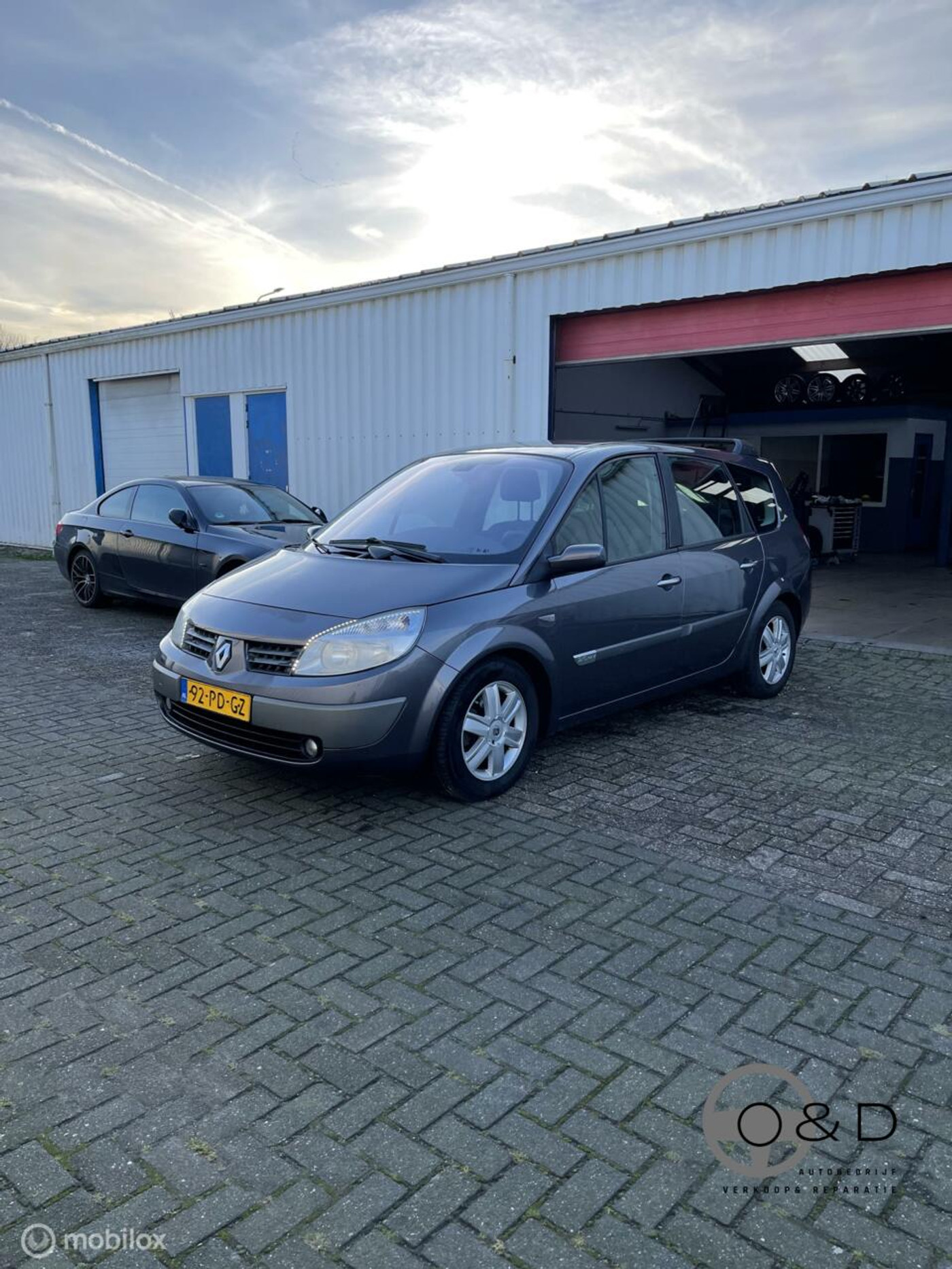 Renault Grand Scenic 2.0-16V Expression Luxe INRUIL KOOPJE ! 2004 - voorkant