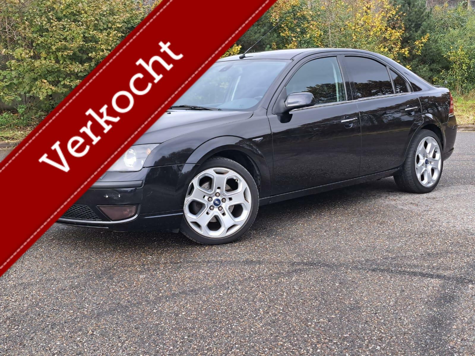 Ford Mondeo 1.8-16V/Airco/Half Leer/Navi/Trekhaak/18''/125PK 2005 - voorkant