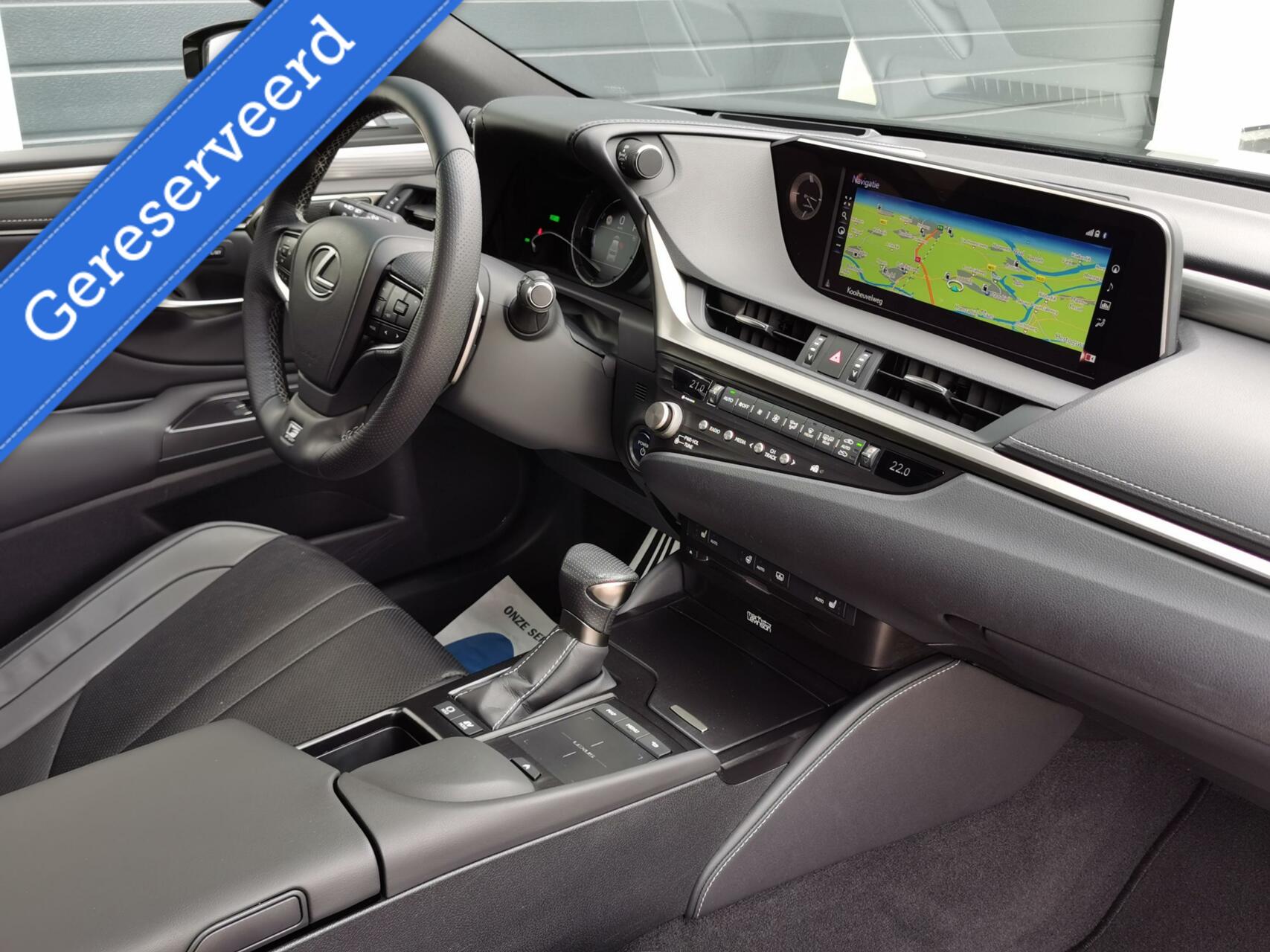 Foto van Lexus Es