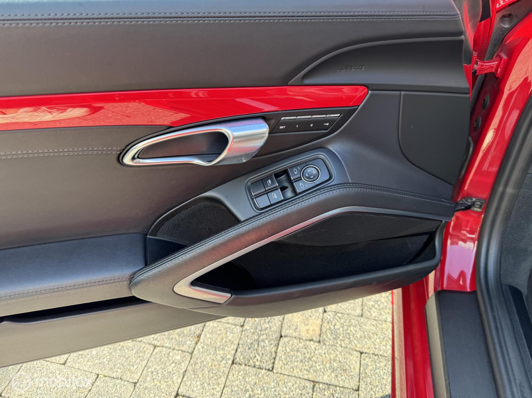 Foto van Porsche 718 Boxster S