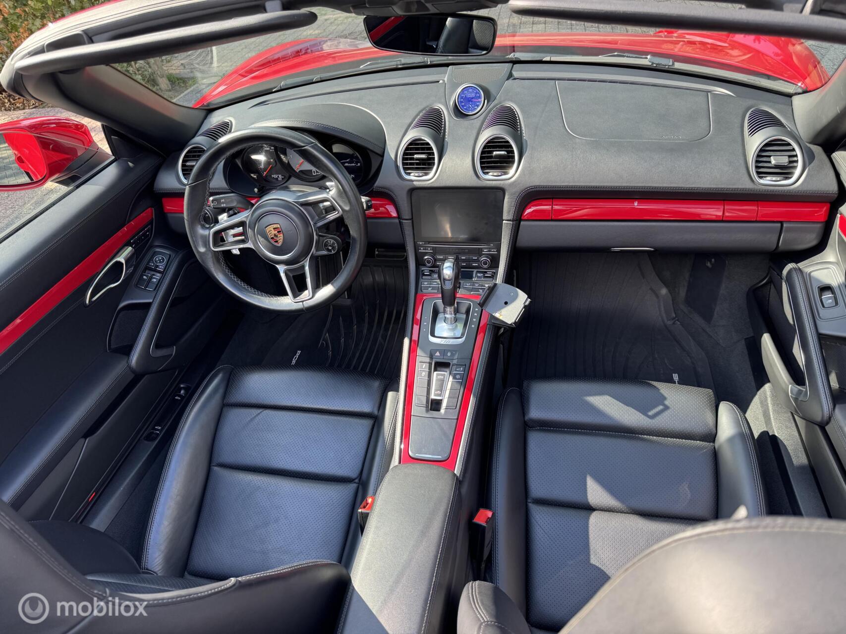 Foto van Porsche 718 Boxster S