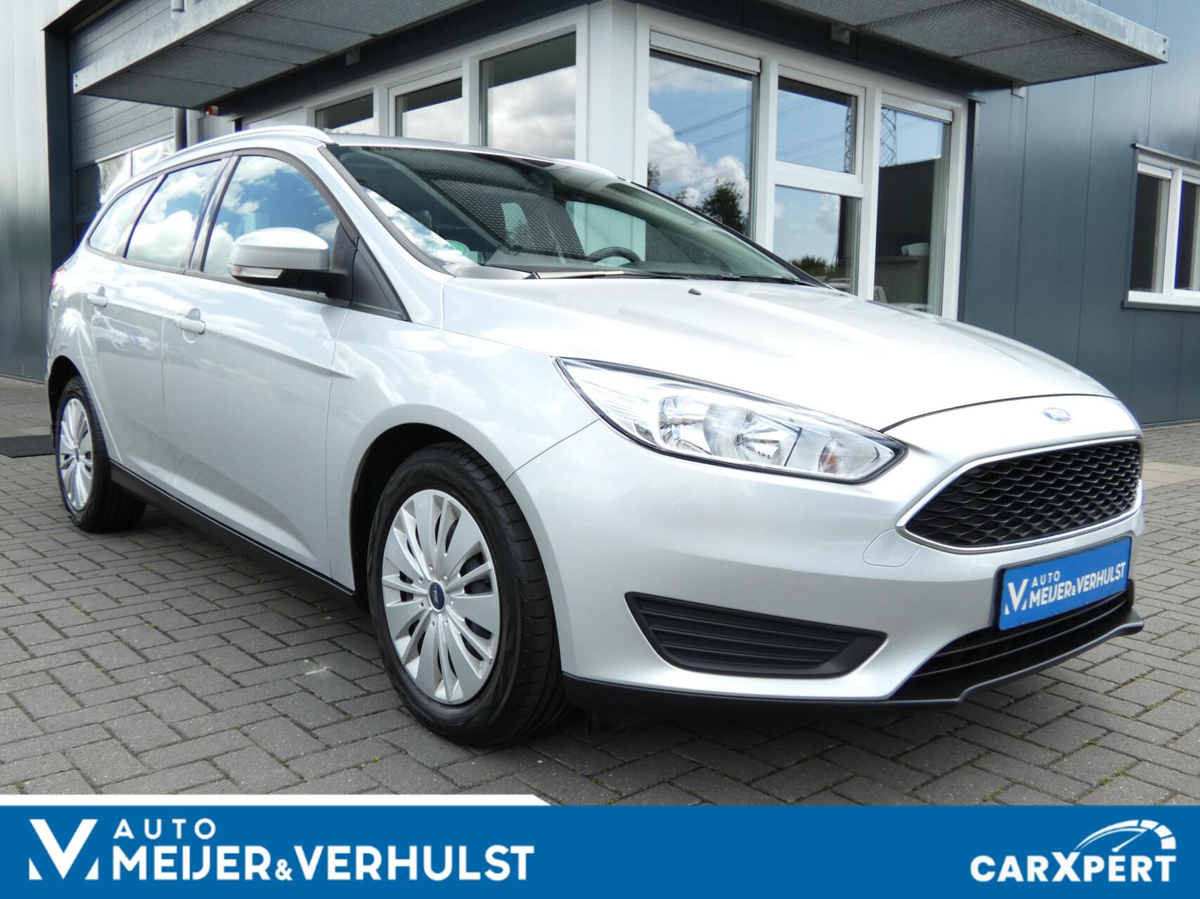 Ford Focus Wagon 1.0 100 PK Trend | AIRCO | 124000 KM!!! 2018 - voorkant
