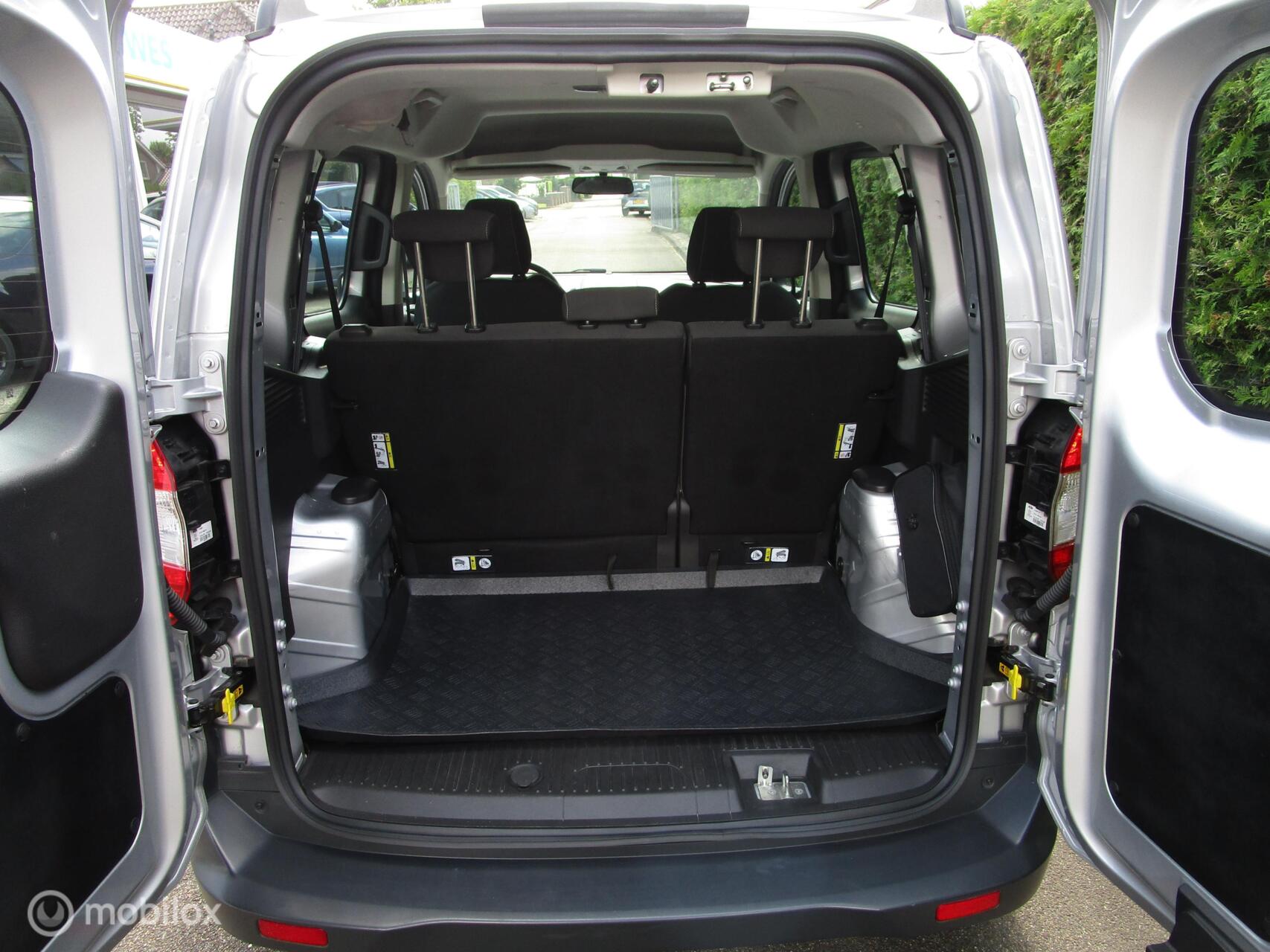 Foto van Ford Tourneo Connect Compact