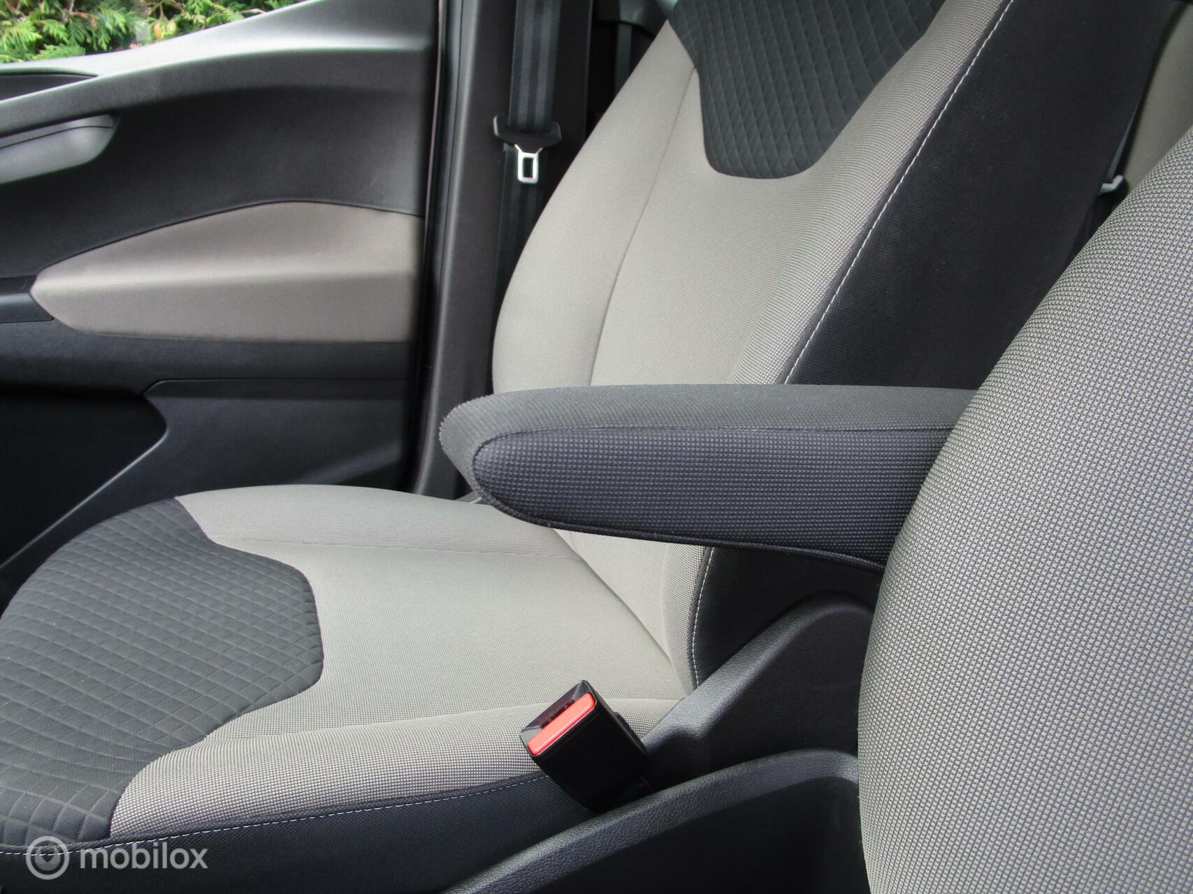 Foto van Ford Tourneo Connect Compact
