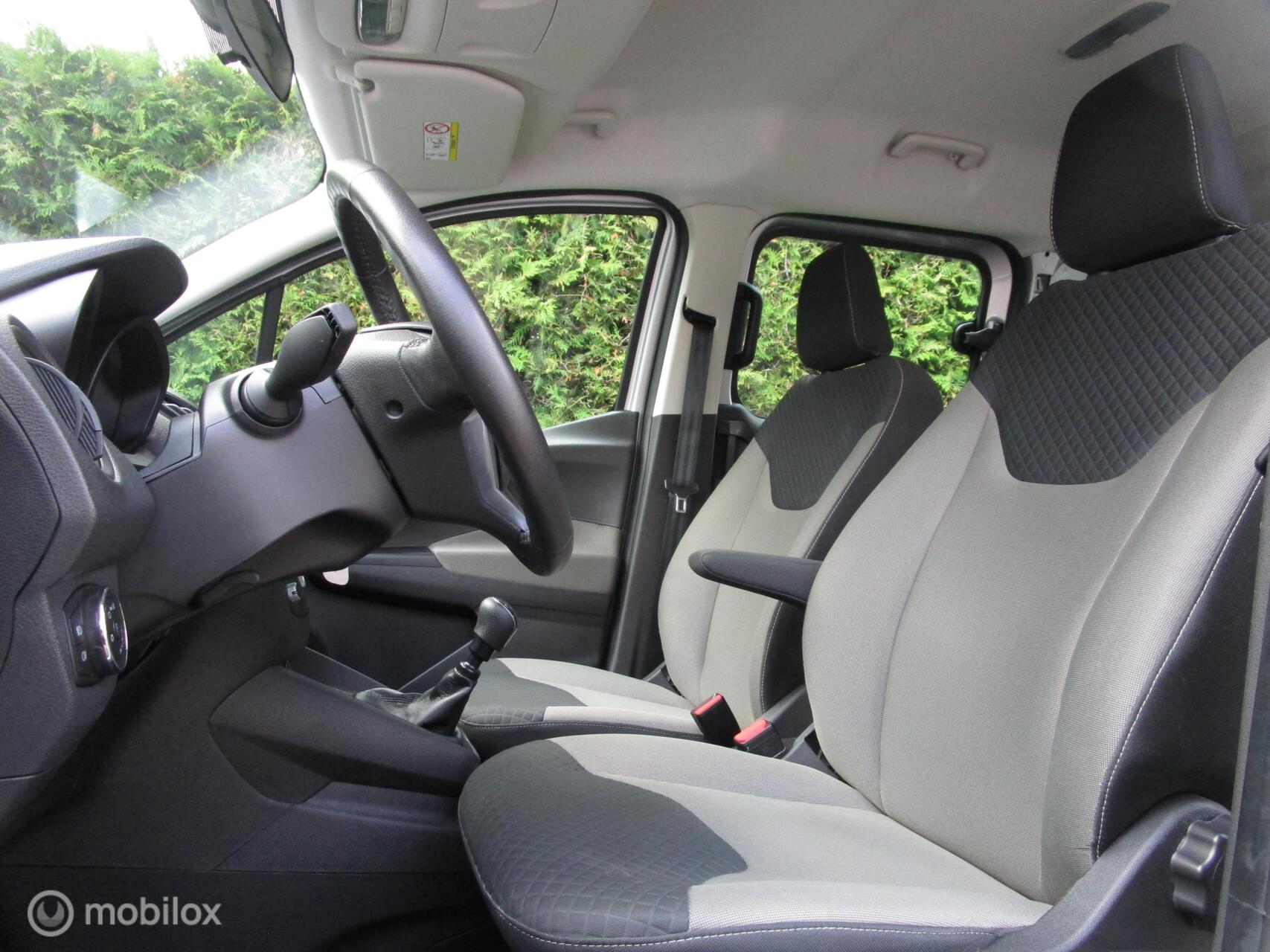 Foto van Ford Tourneo Connect Compact