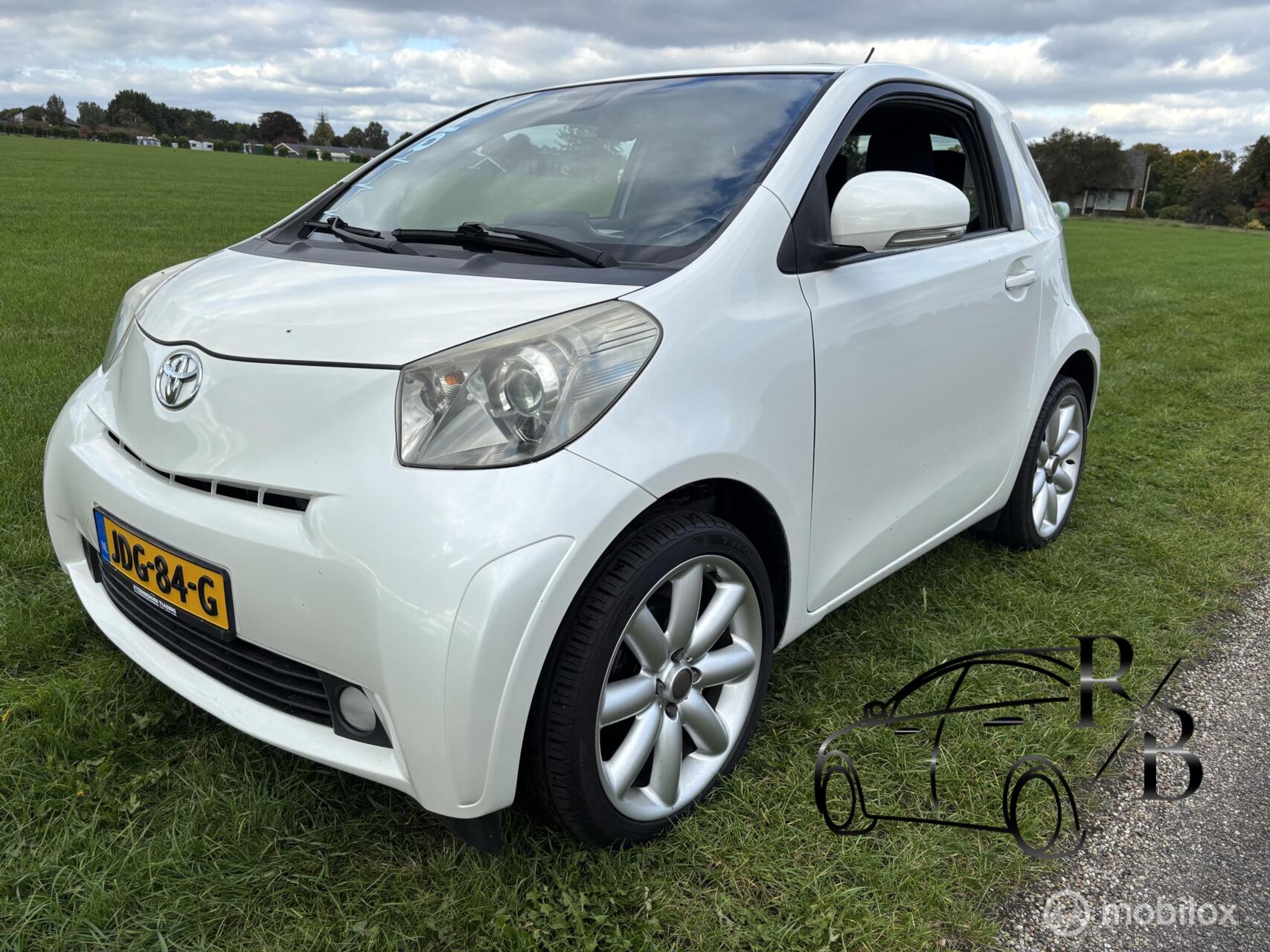 Toyota Iq 1.0 VVTi Aspiration  AIRCO ZEER ZUINIG 2010 - voorkant