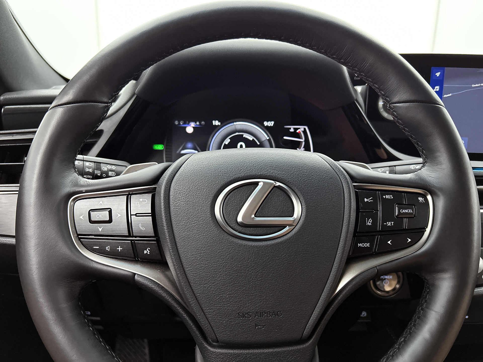 Foto van Lexus Es