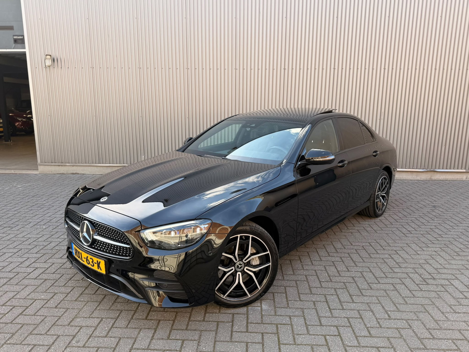 Mercedes-Benz E-klasse 300 e 4MATIC Exclusive Line Panorama|Trekhaak|Burmester|Camera 2020 - voorkant