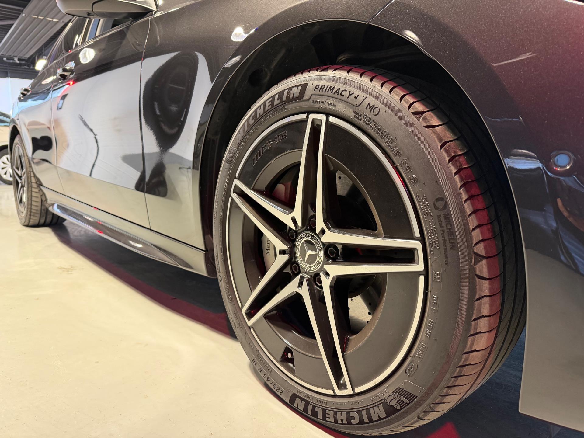 Foto van Mercedes-Benz C 300 E